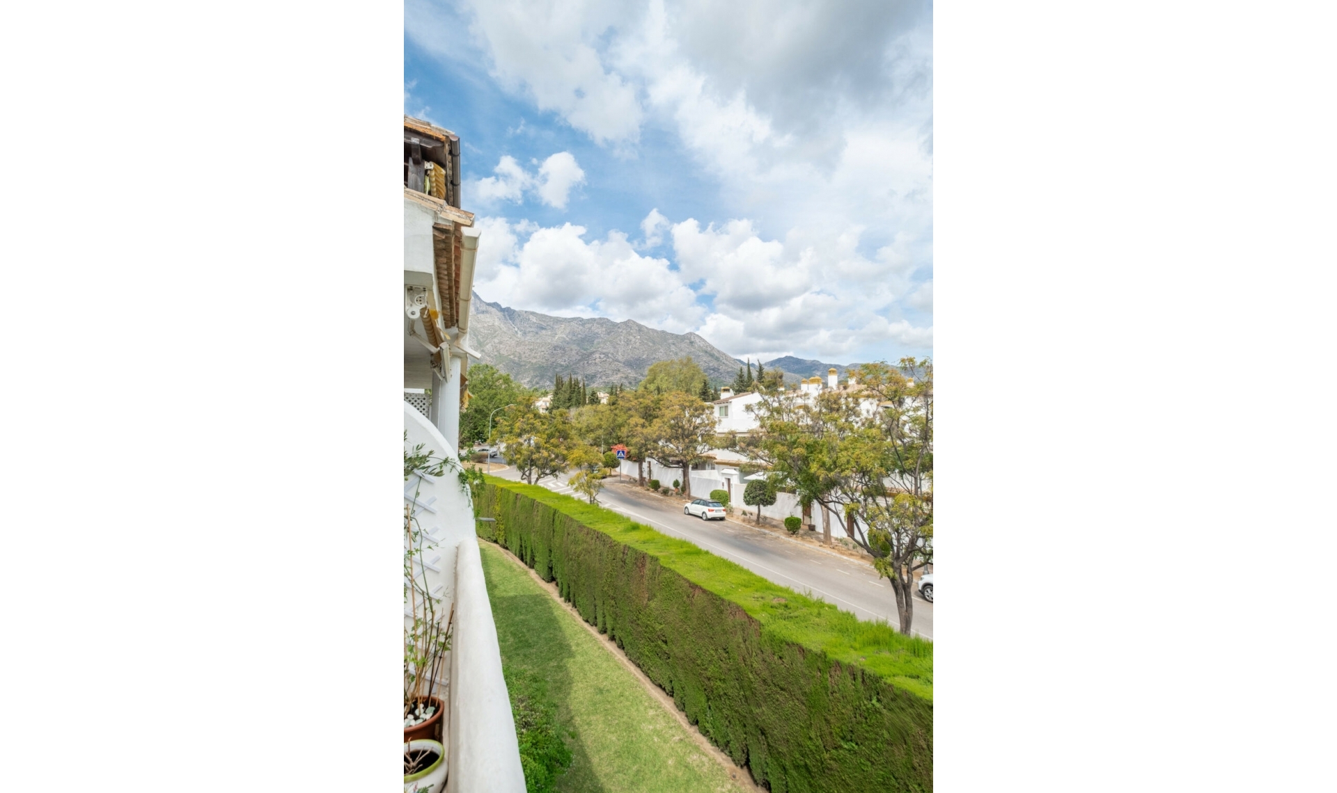Resale - Apartment -
The Golden Mile