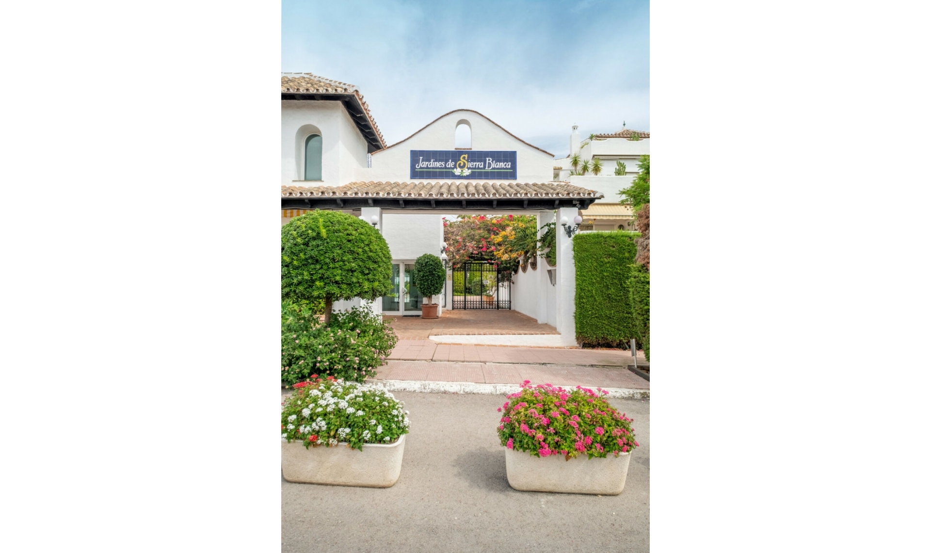 Resale - Apartment -
The Golden Mile