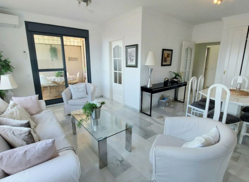 Resale - Apartment -
Torreblanca