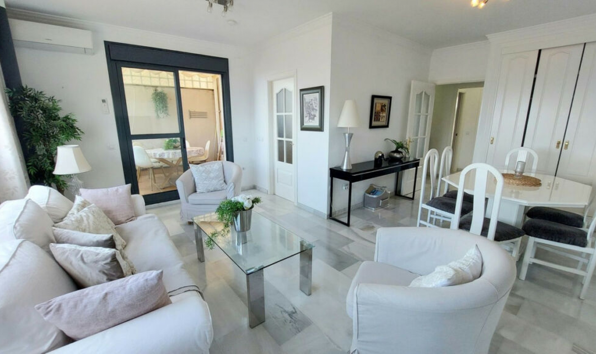 Resale - Apartment -
Torreblanca