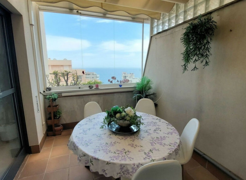 Resale - Apartment -
Torreblanca