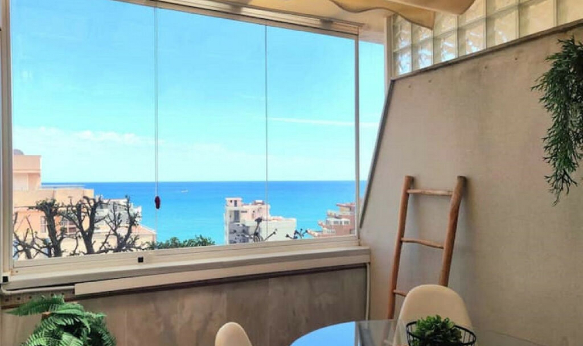 Resale - Apartment -
Torreblanca