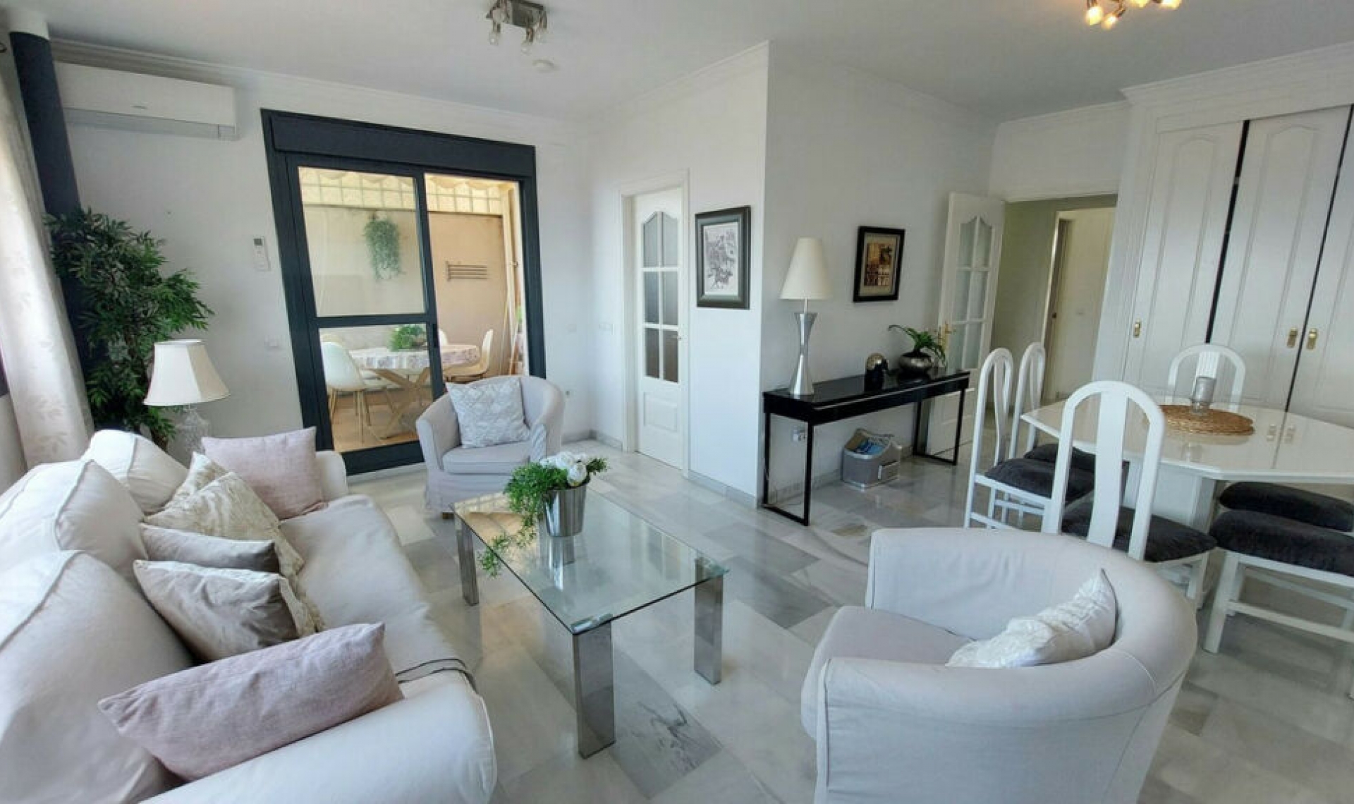 Resale - Apartment -
Torreblanca