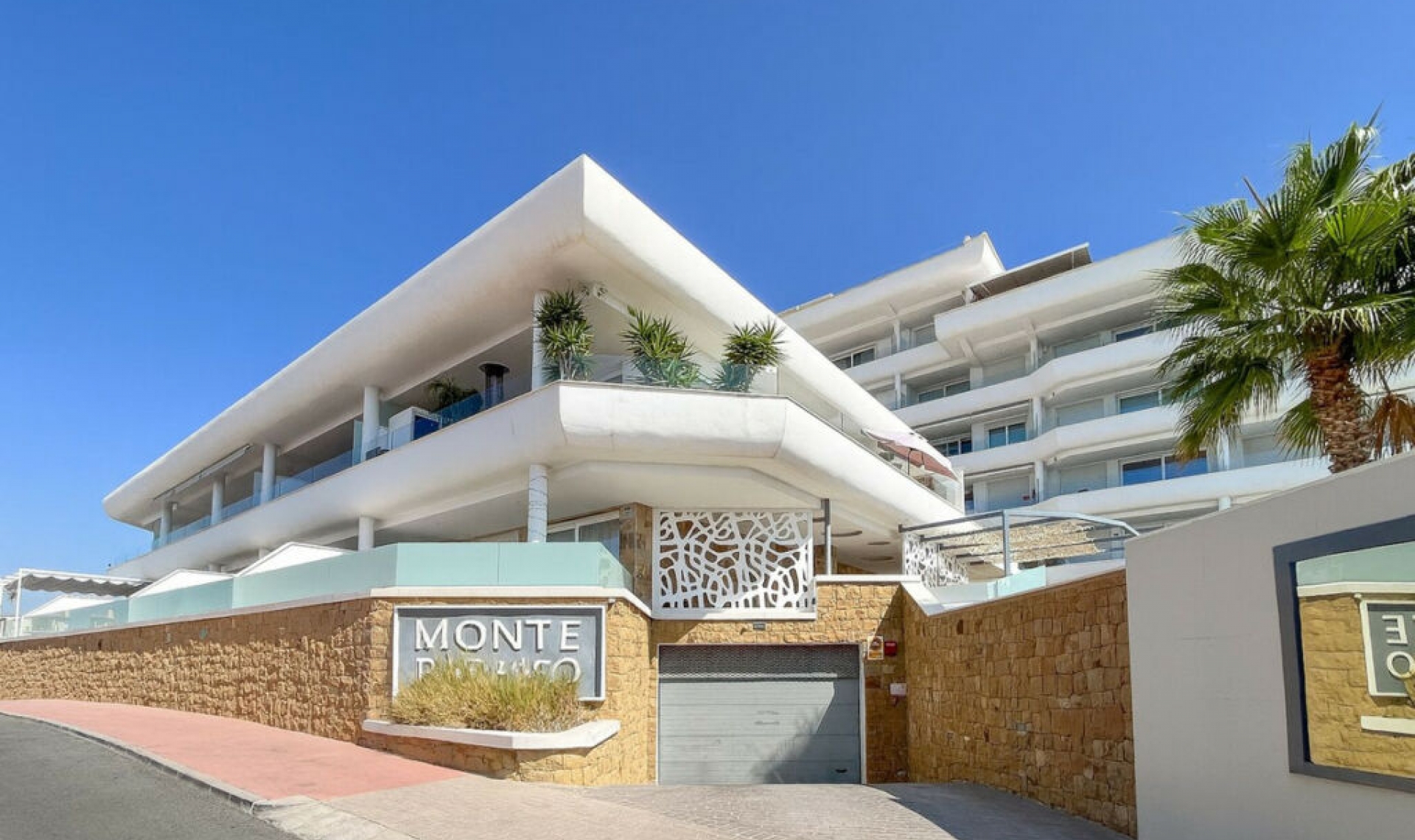 Resale - Apartment -
Torreblanca