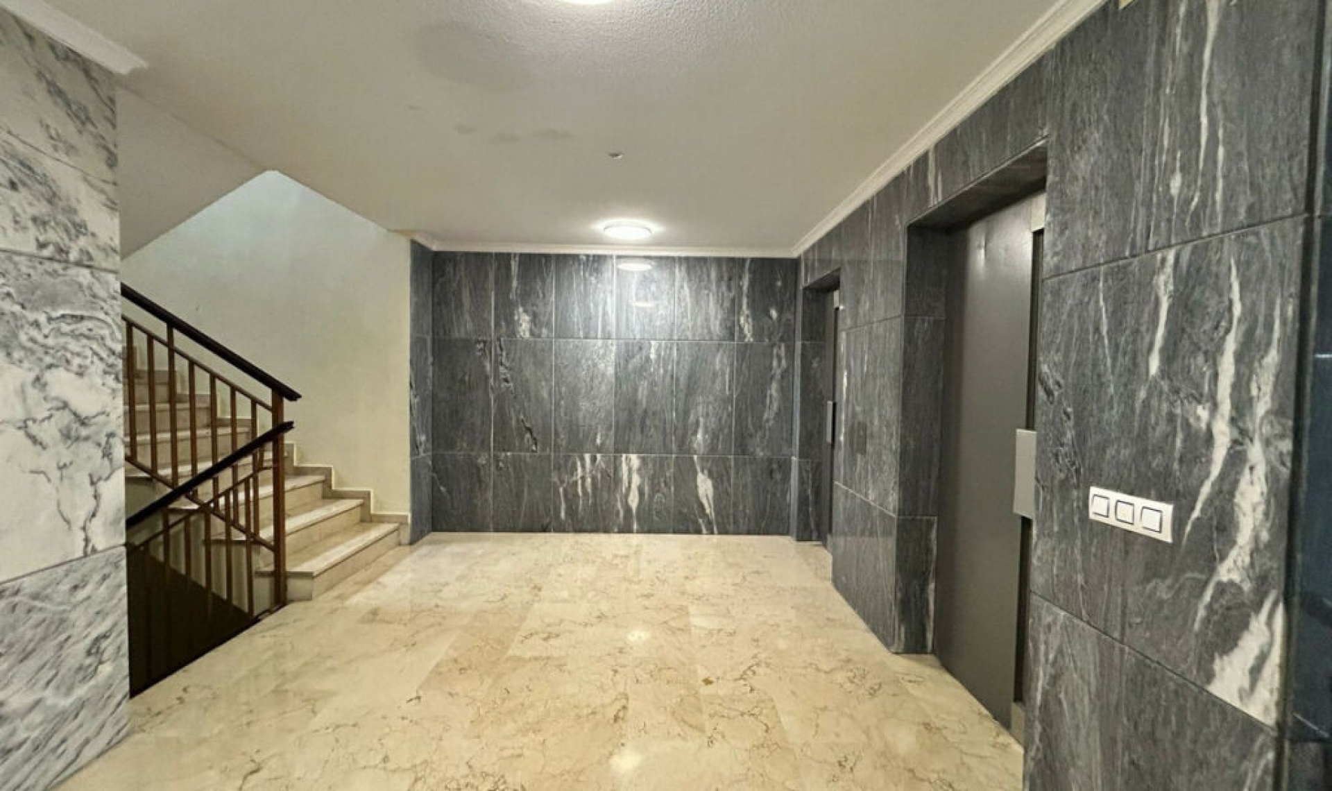 Resale - Apartment -
Torremolinos Centro