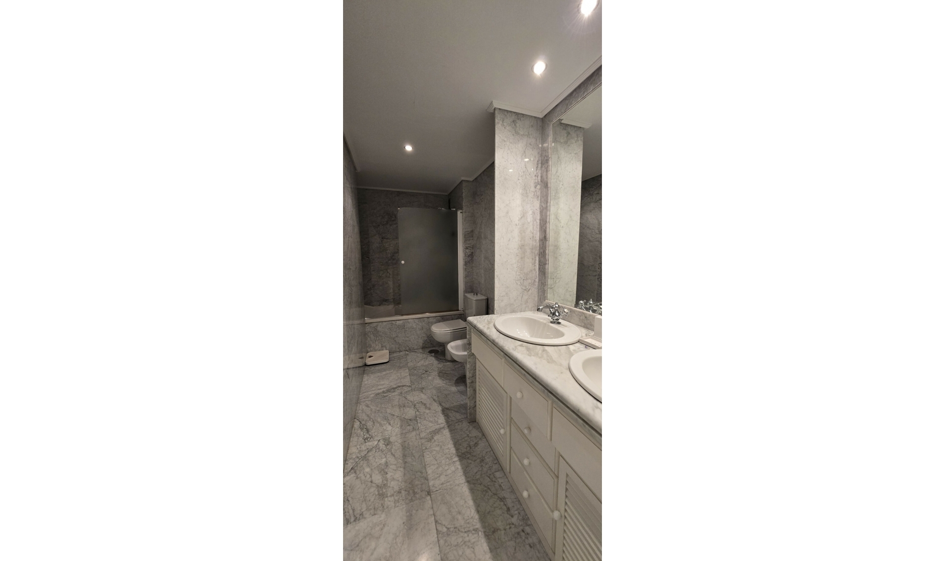 Resale - Apartment -
Torremolinos Centro