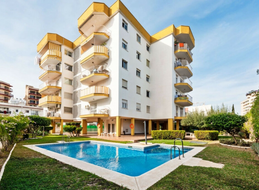 Resale - Apartment -
Torremolinos