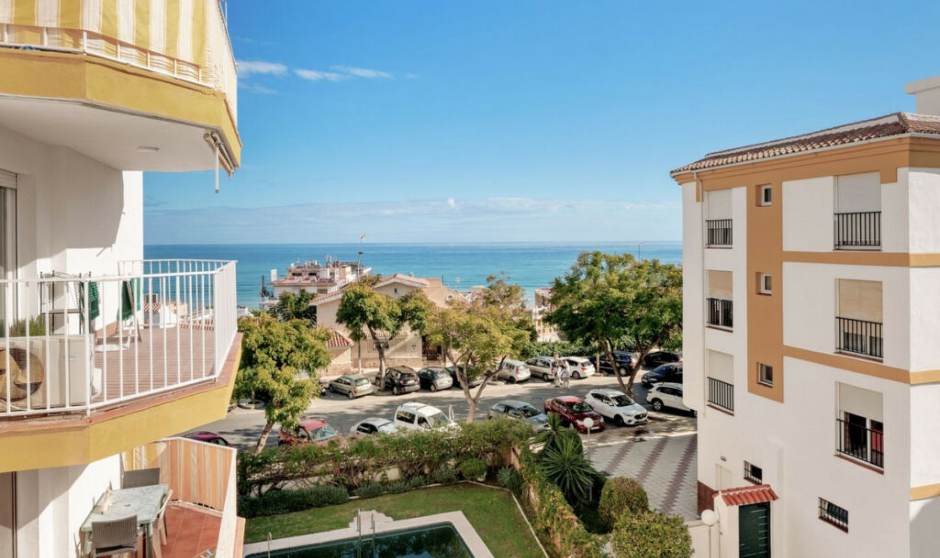 Resale - Apartment -
Torremolinos