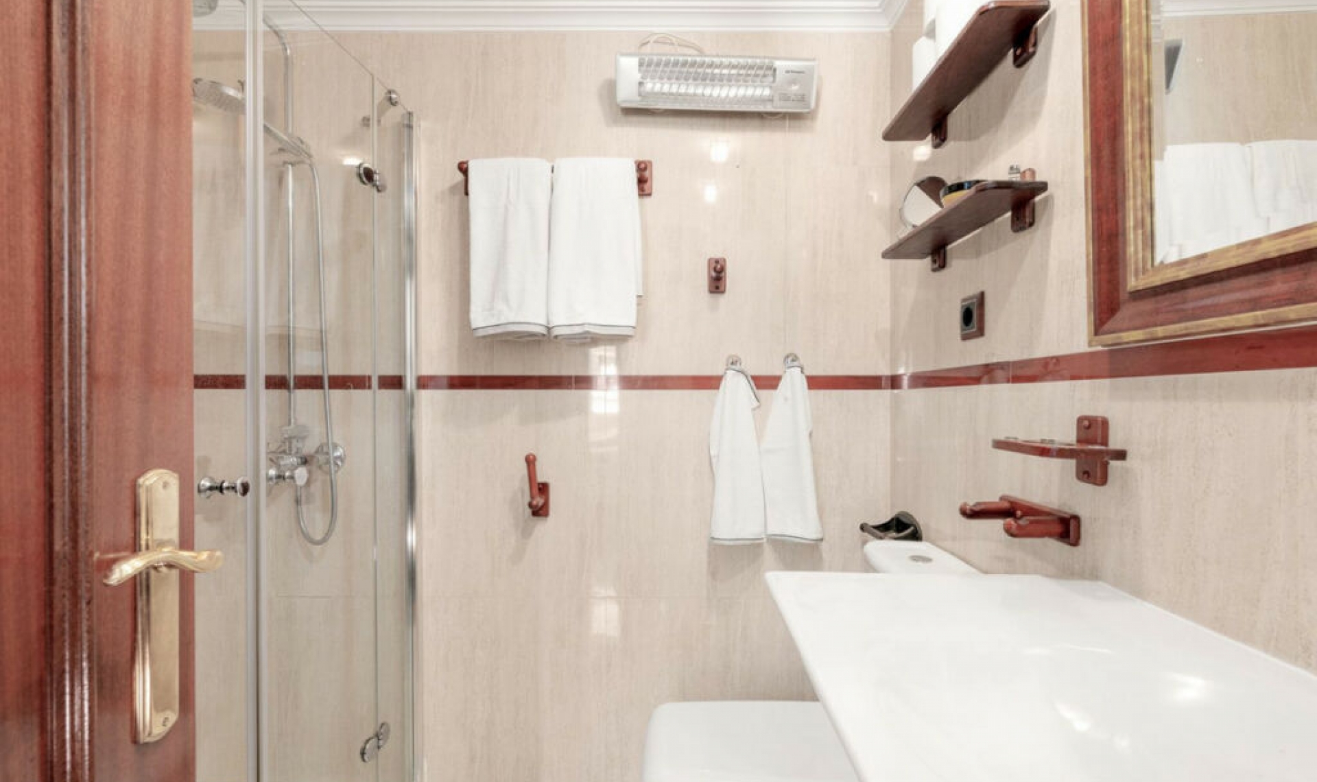 Resale - Apartment -
Torremolinos