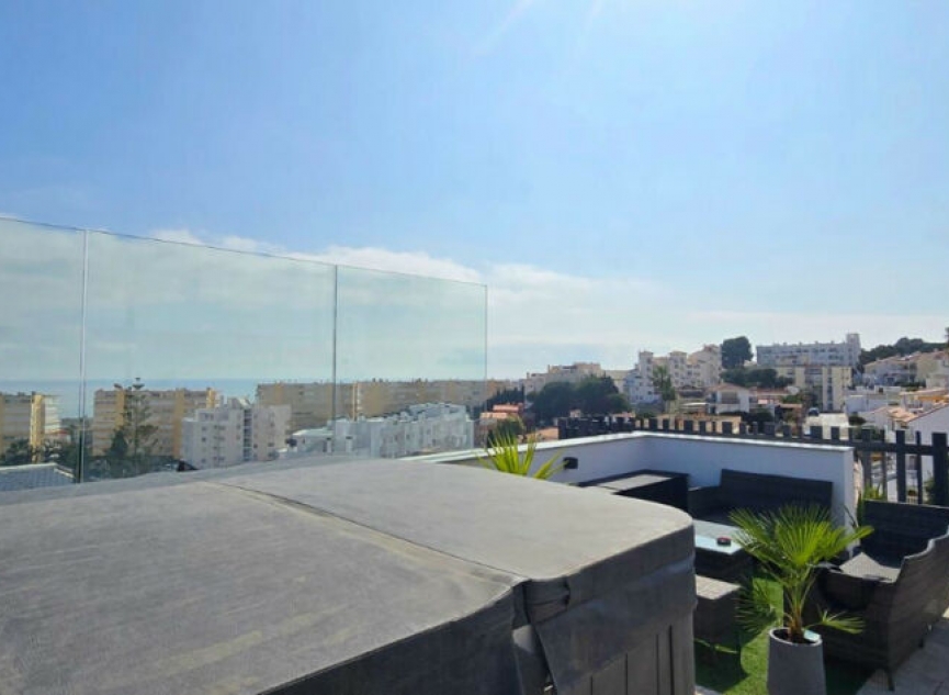 Resale - Apartment -
Torremolinos