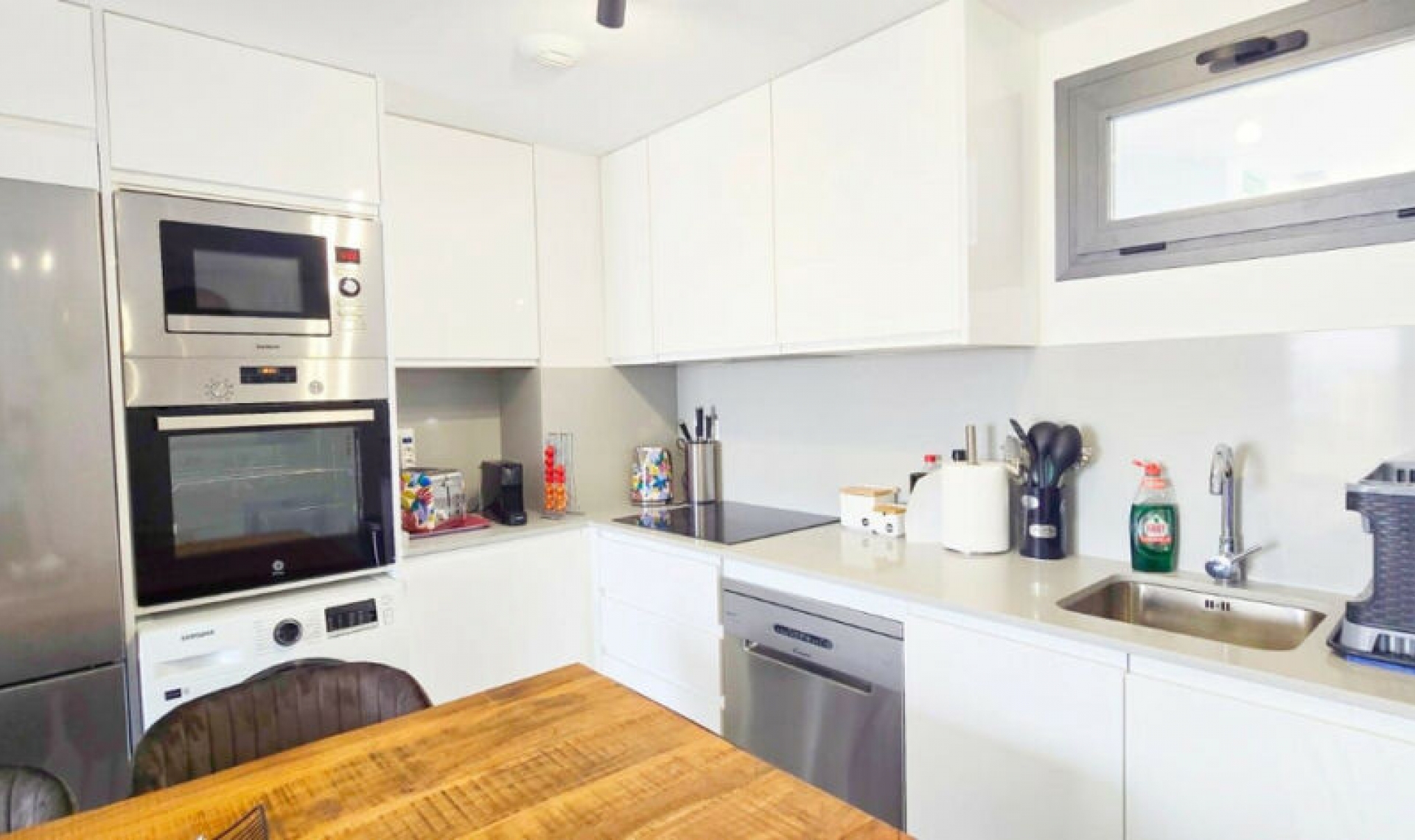 Resale - Apartment -
Torremolinos