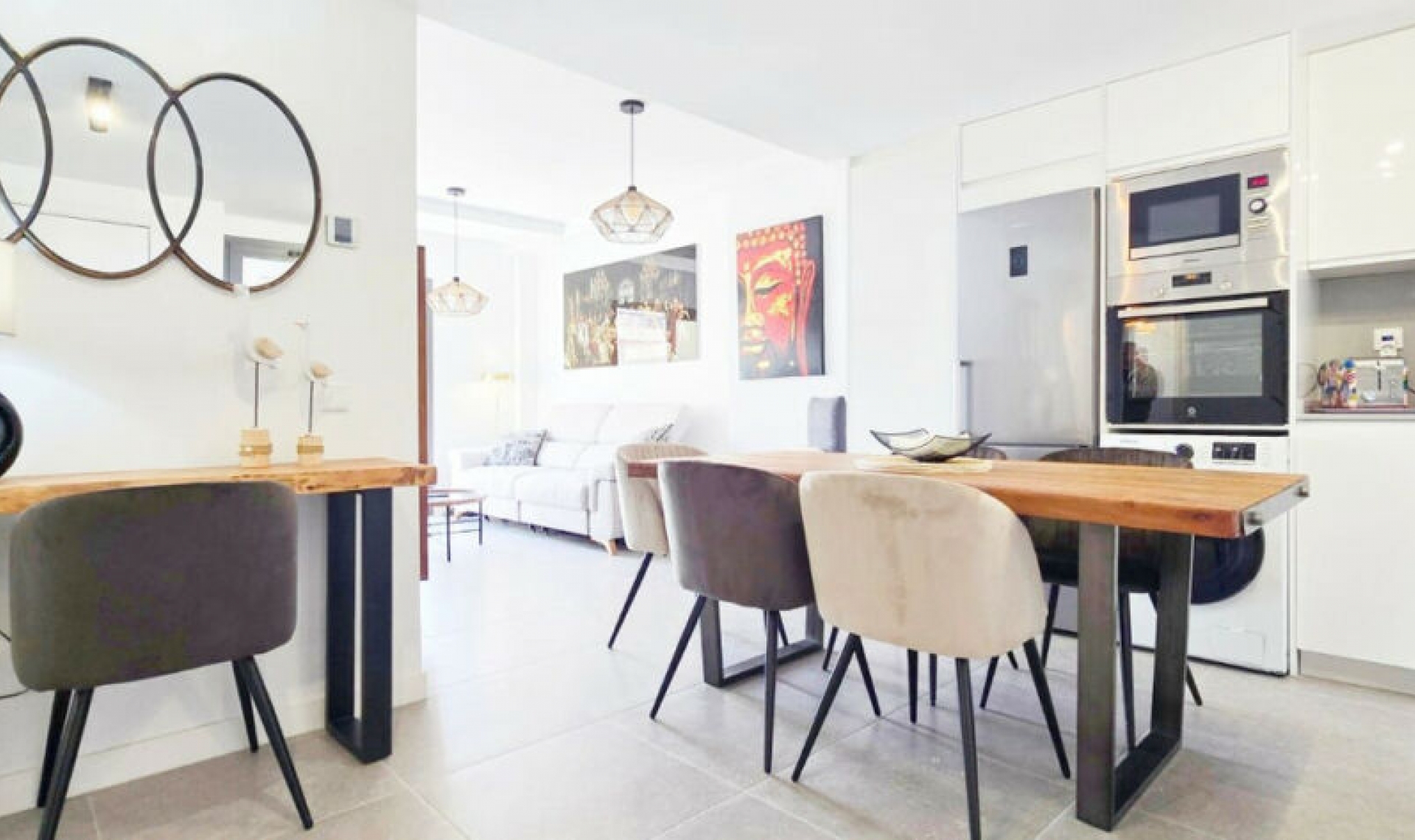 Resale - Apartment -
Torremolinos