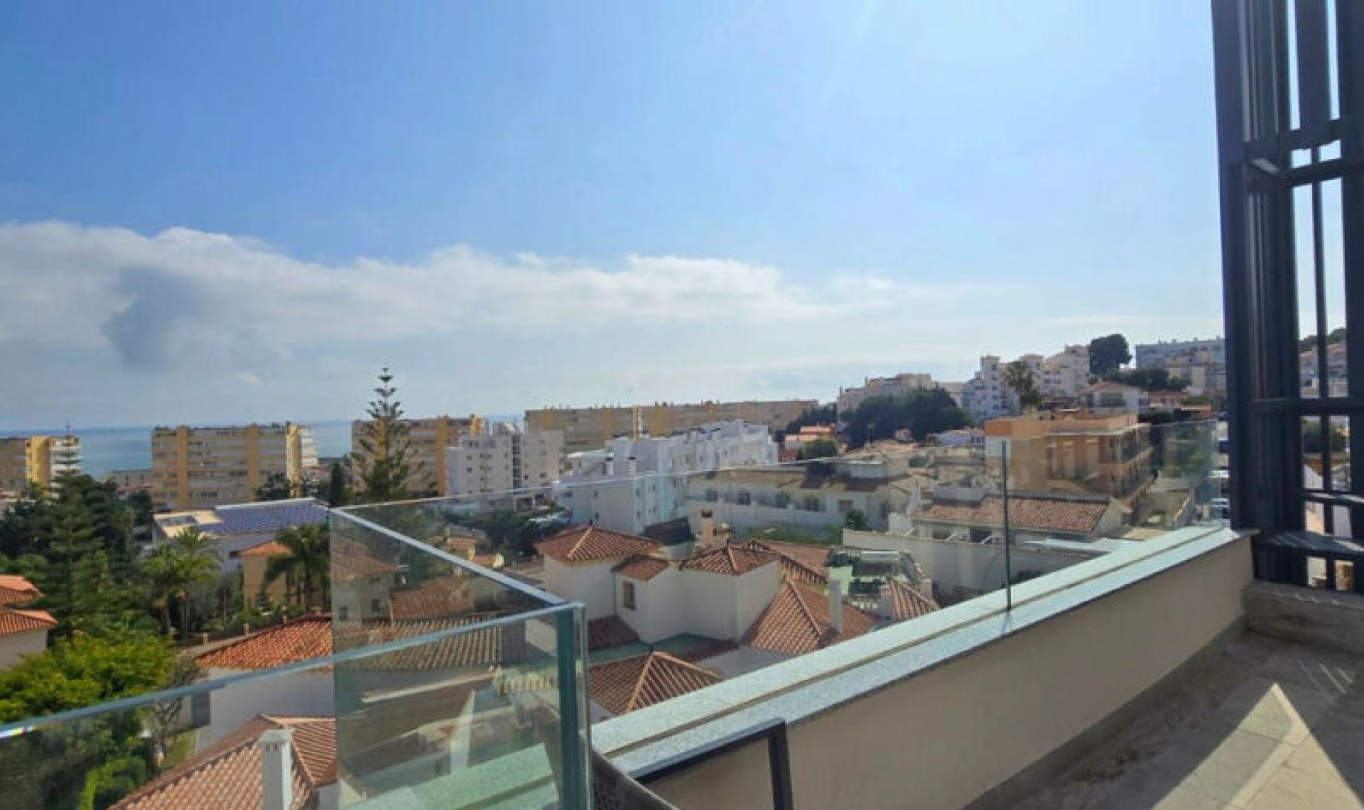 Resale - Apartment -
Torremolinos