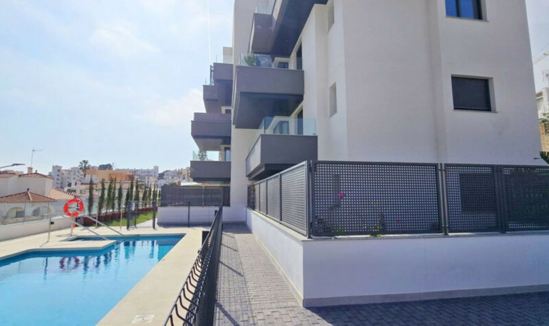 Resale - Apartment -
Torremolinos