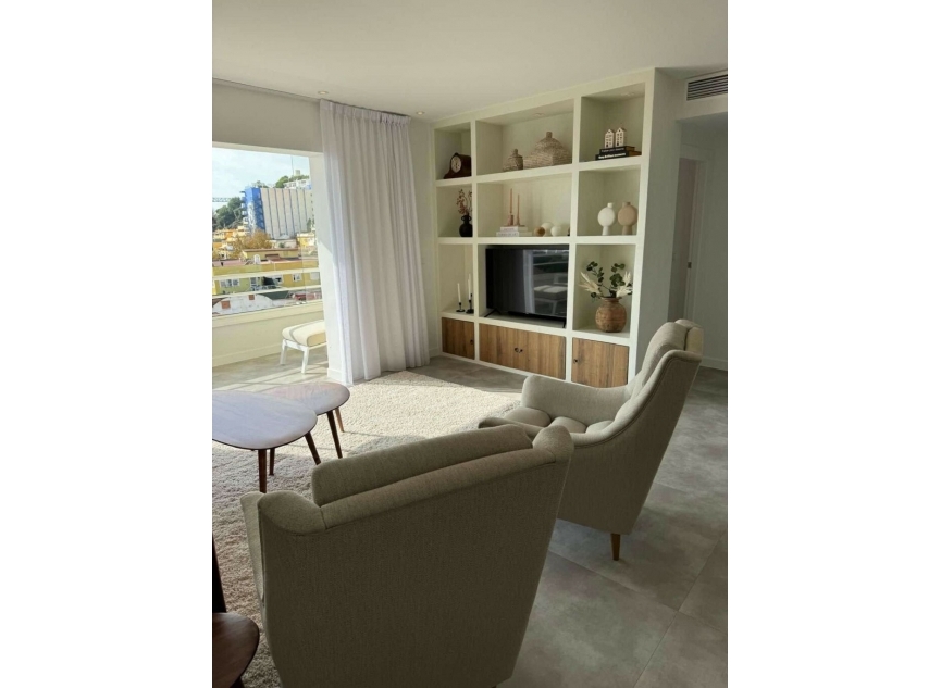 Resale - Apartment -
Torremolinos