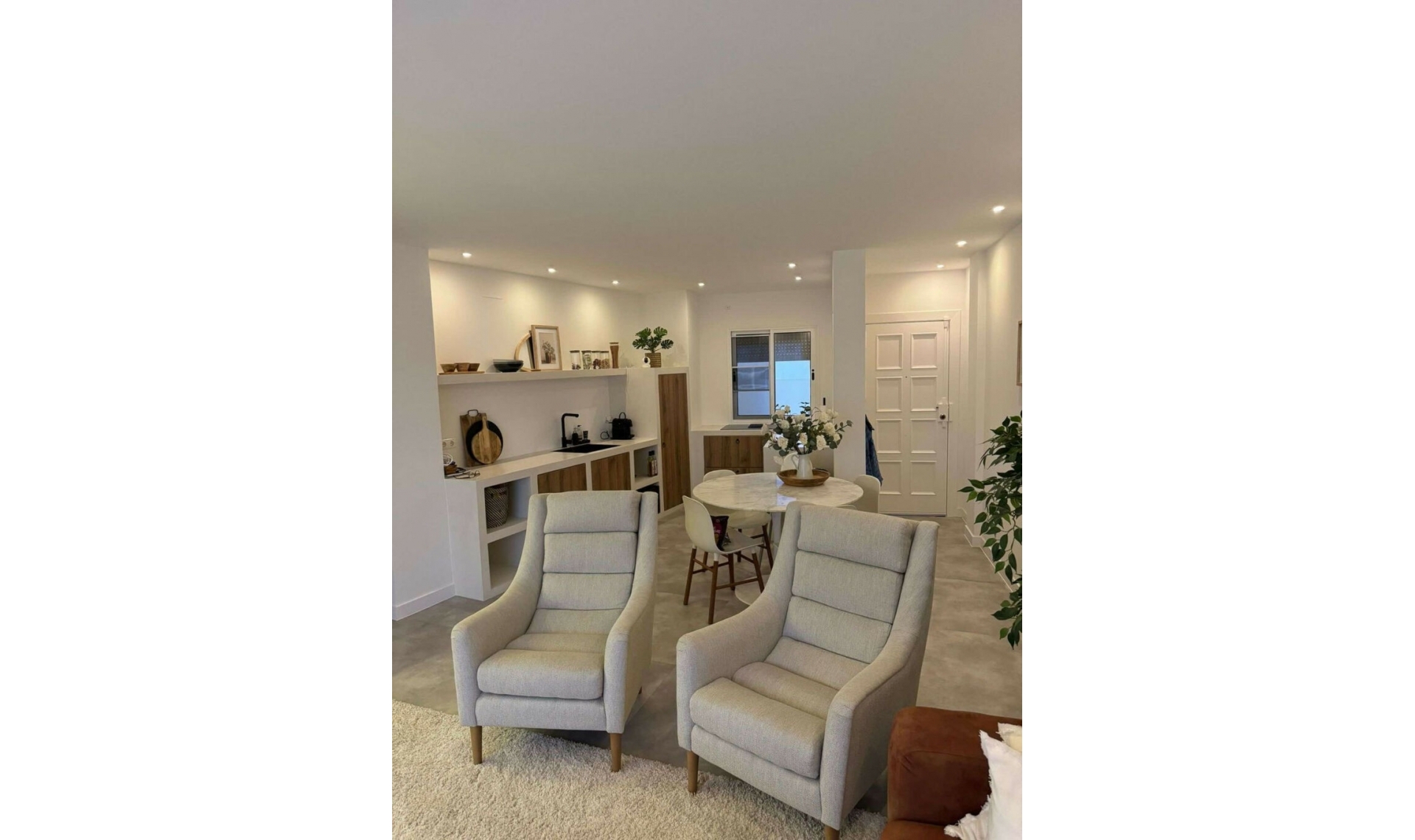 Resale - Apartment -
Torremolinos