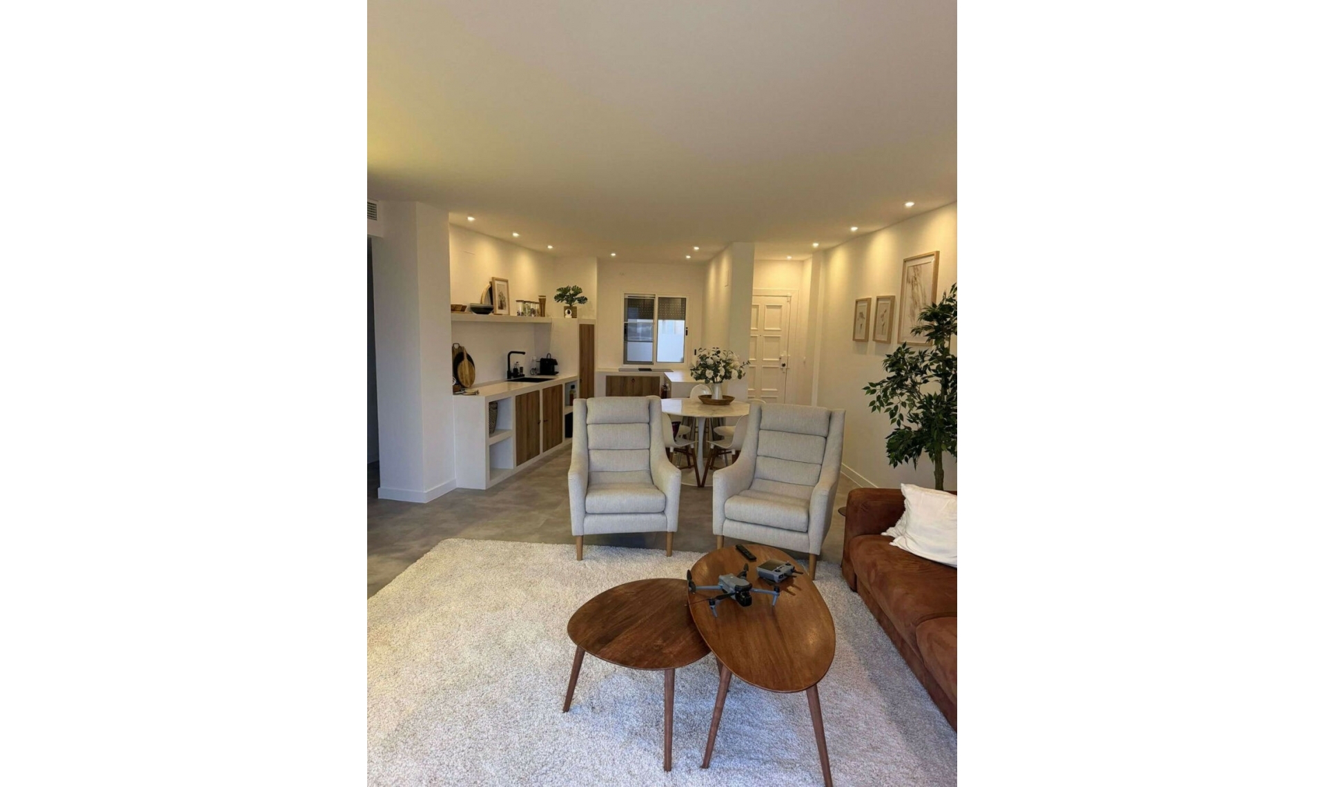 Resale - Apartment -
Torremolinos