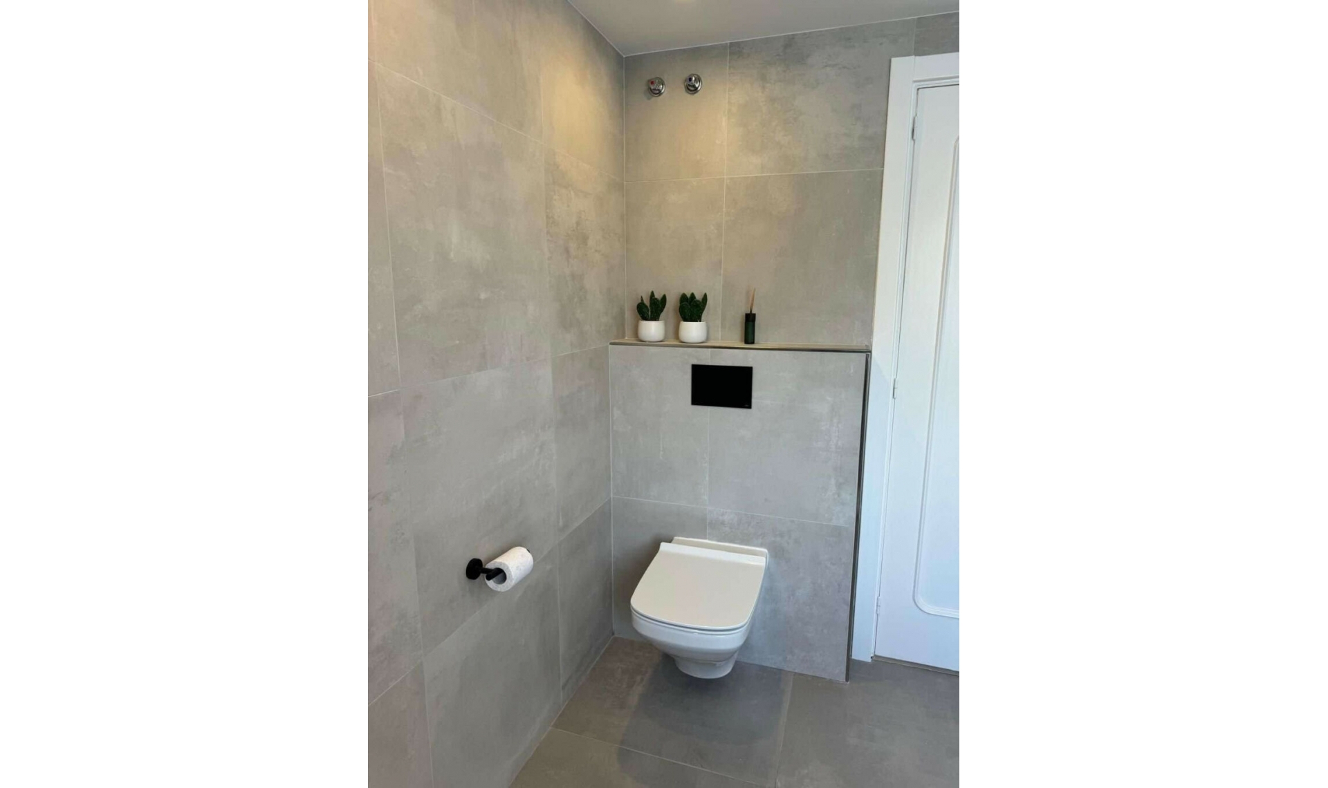 Resale - Apartment -
Torremolinos