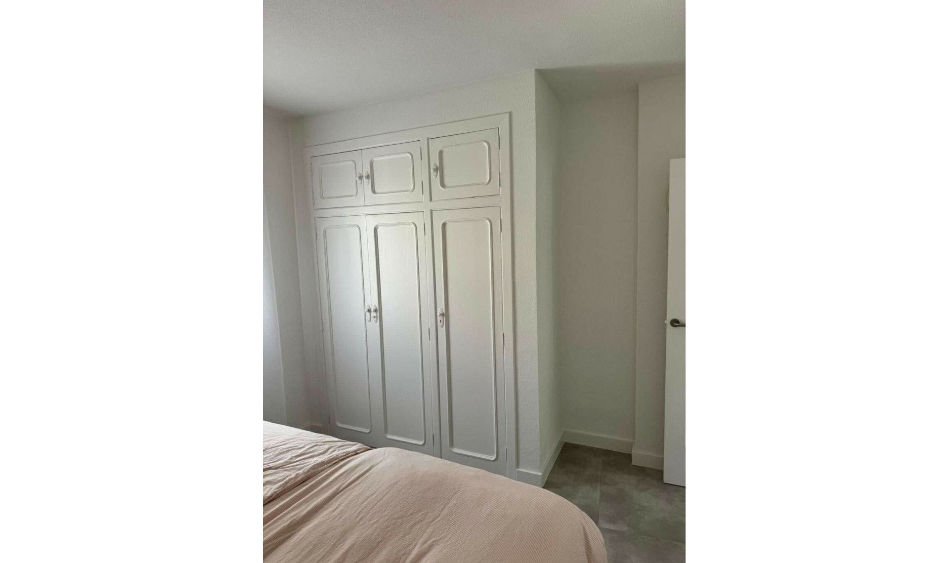 Resale - Apartment -
Torremolinos