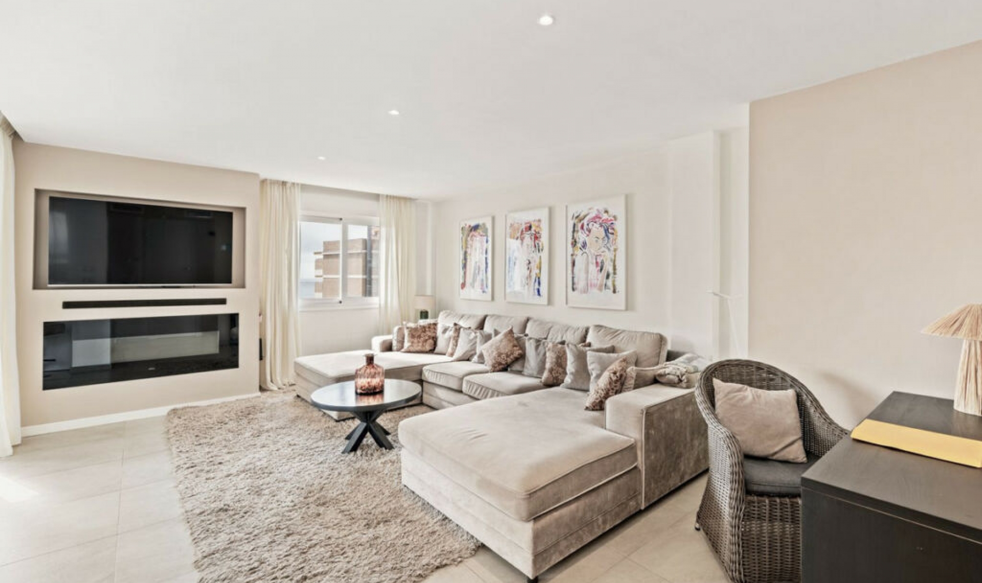 Resale - Apartment -
Torremolinos