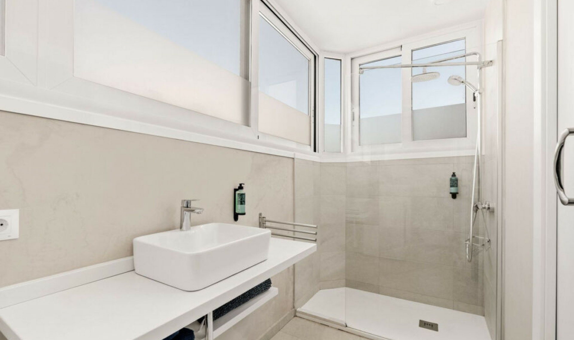 Resale - Apartment -
Torremolinos
