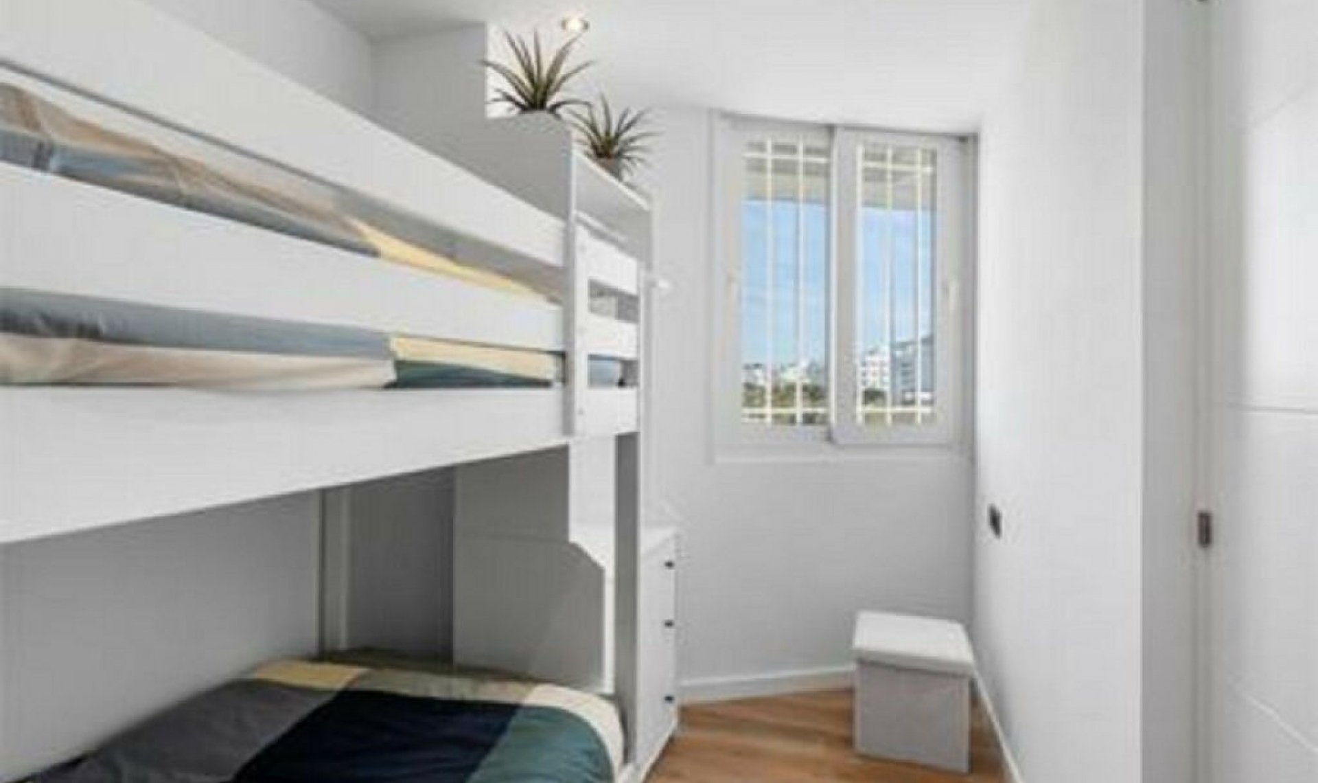 Resale - Apartment -
Torremolinos