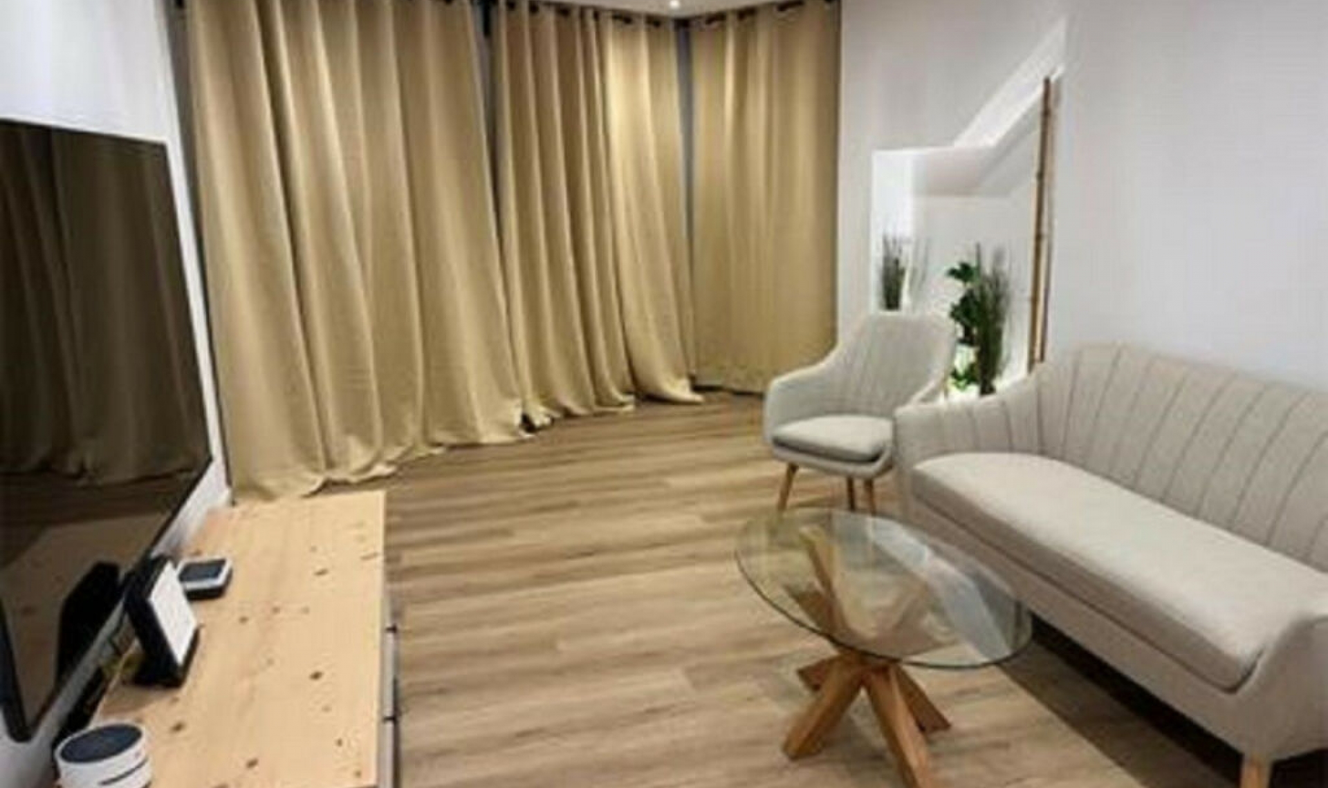 Resale - Apartment -
Torremolinos