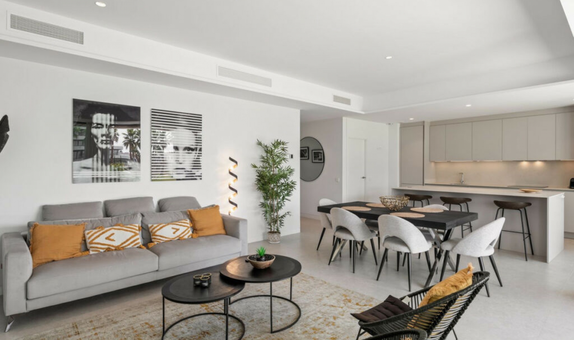 Resale - Apartment -
Torremolinos