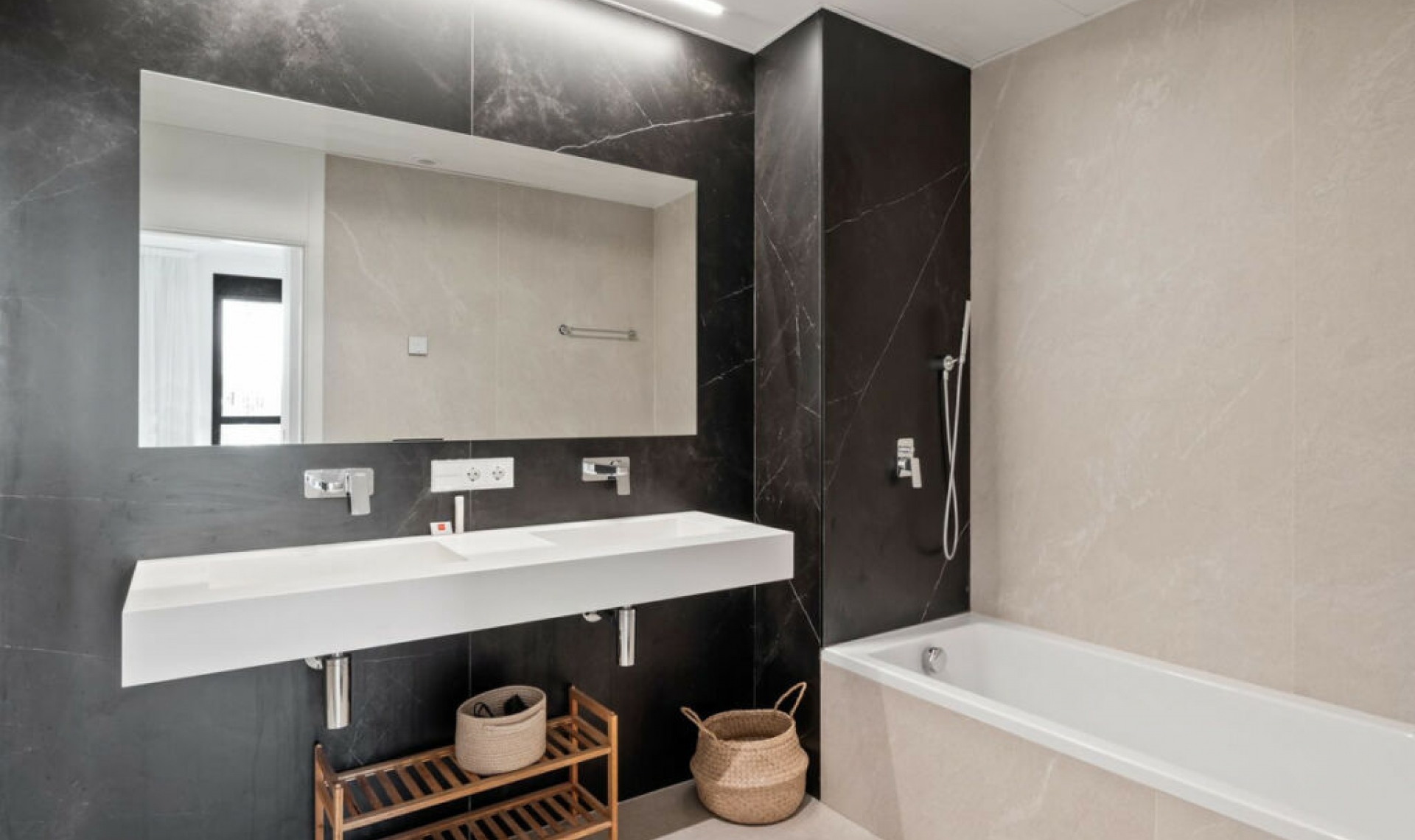 Resale - Apartment -
Torremolinos