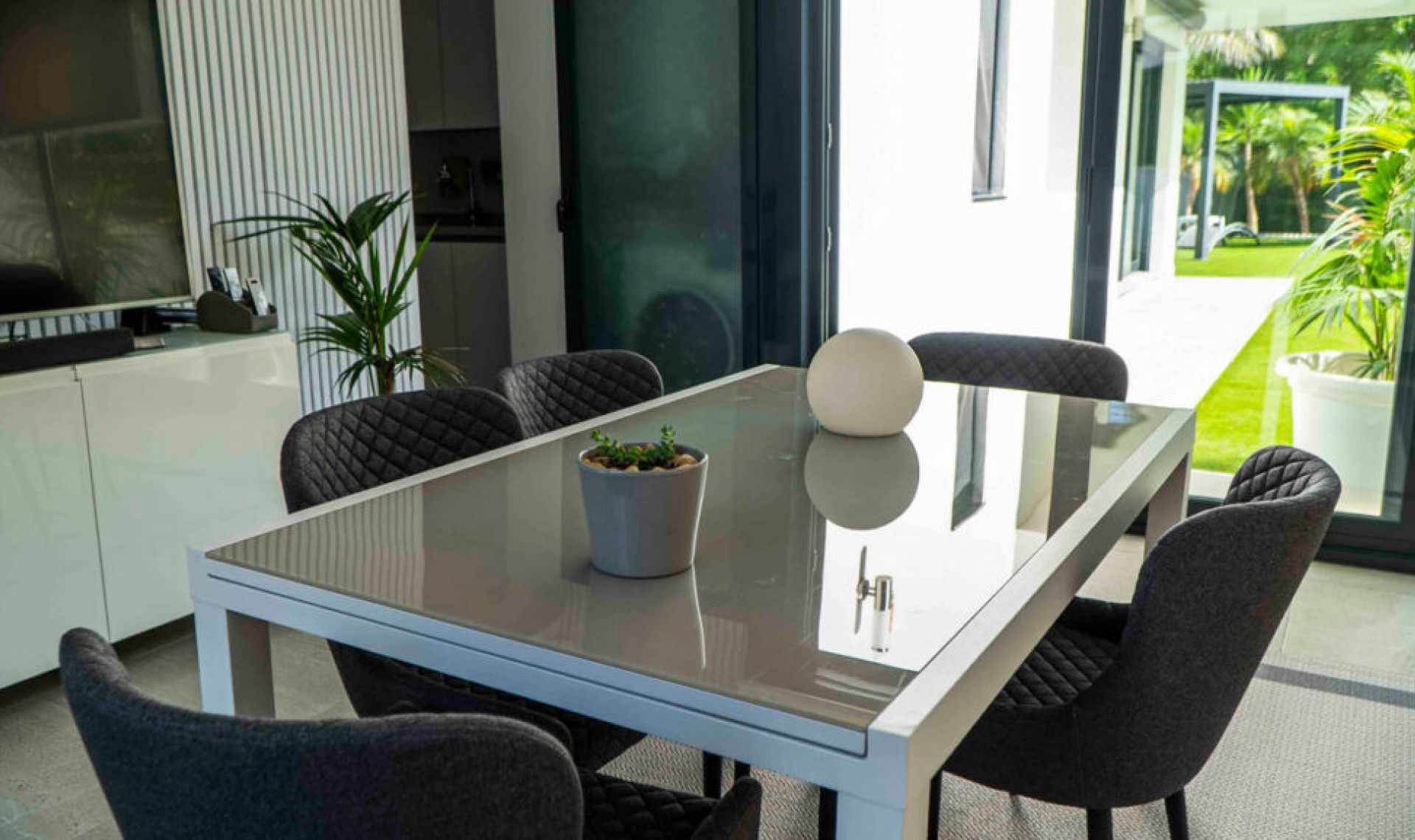Resale - Apartment -
Torremolinos
