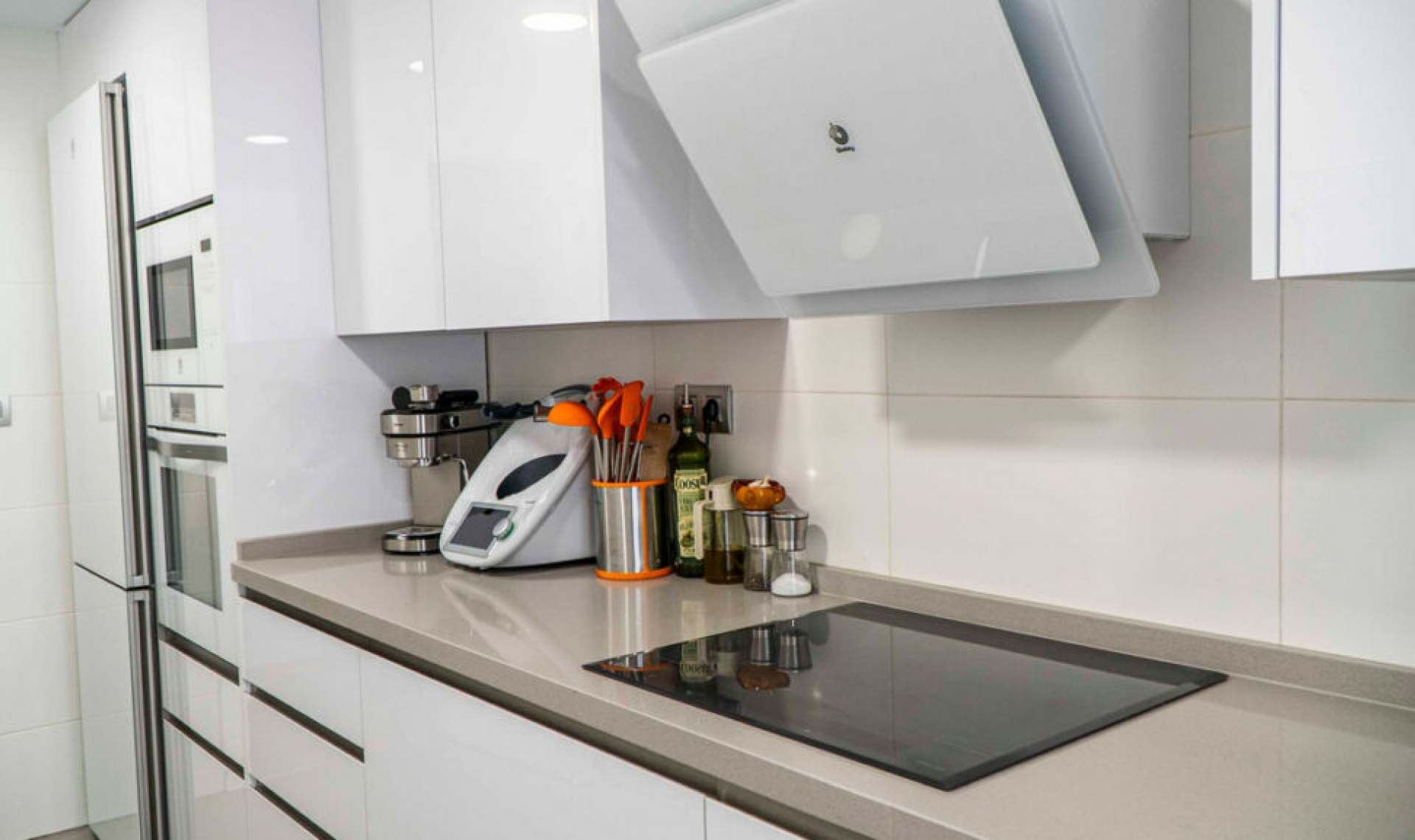 Resale - Apartment -
Torremolinos