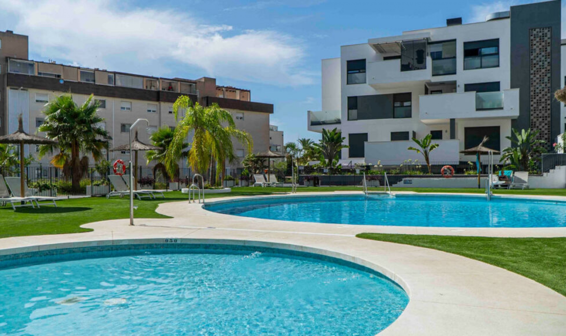 Resale - Apartment -
Torremolinos
