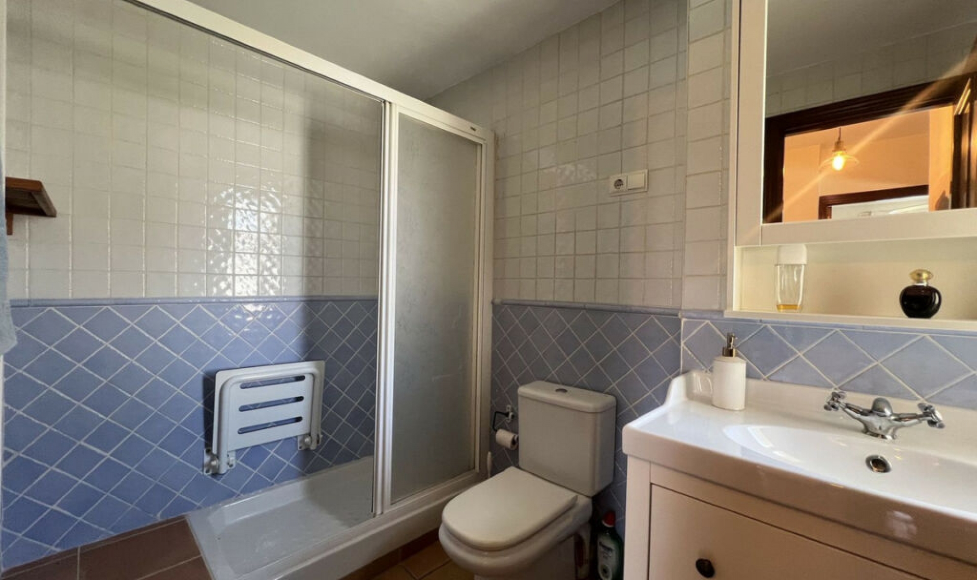 Resale - Apartment -
Torremolinos