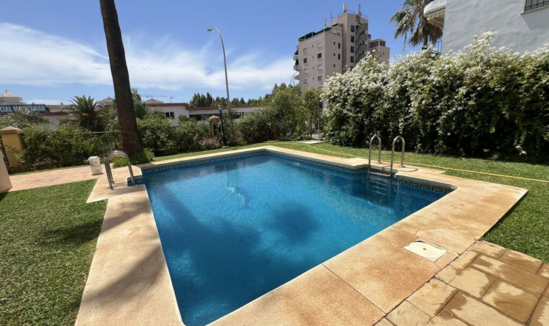 Resale - Apartment -
Torremolinos