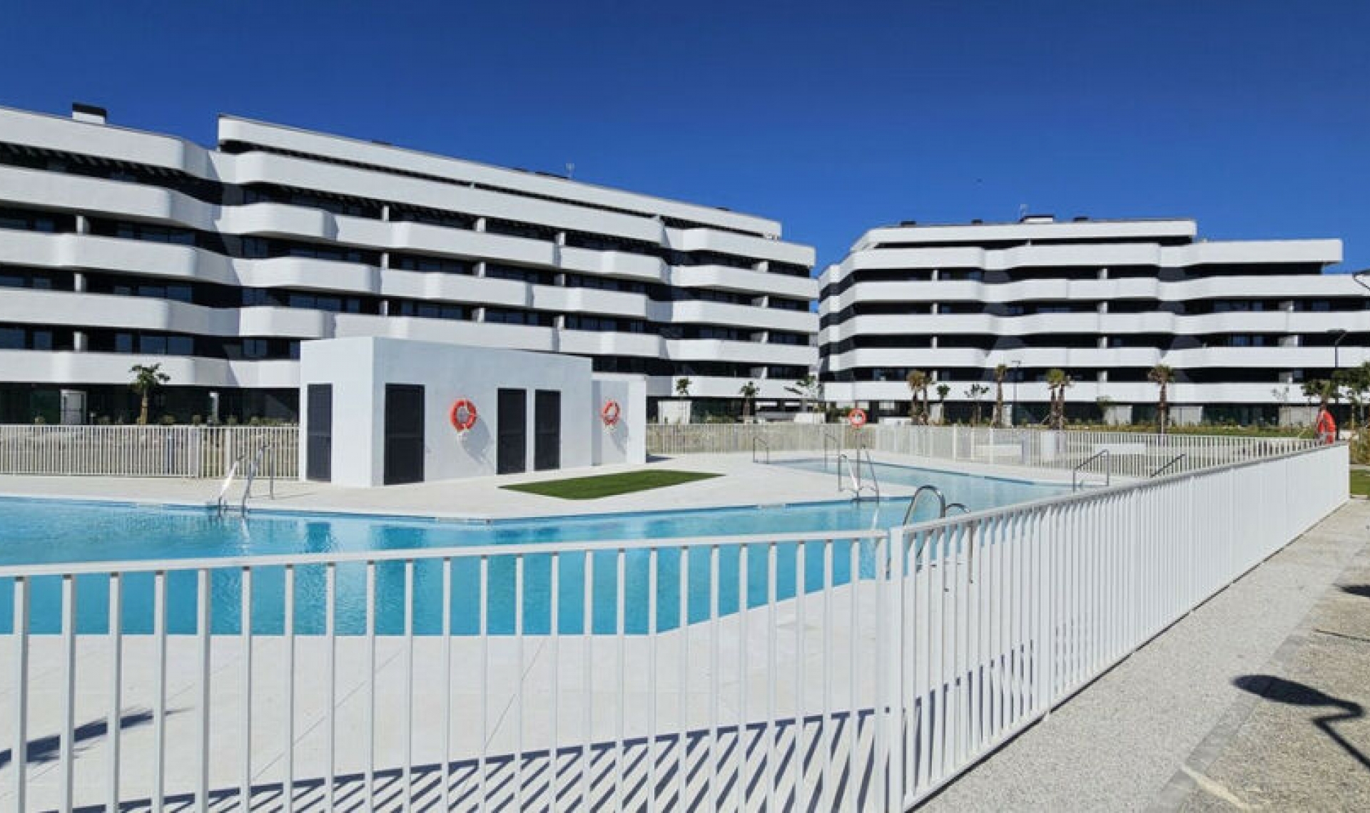 Resale - Apartment -
Torremolinos