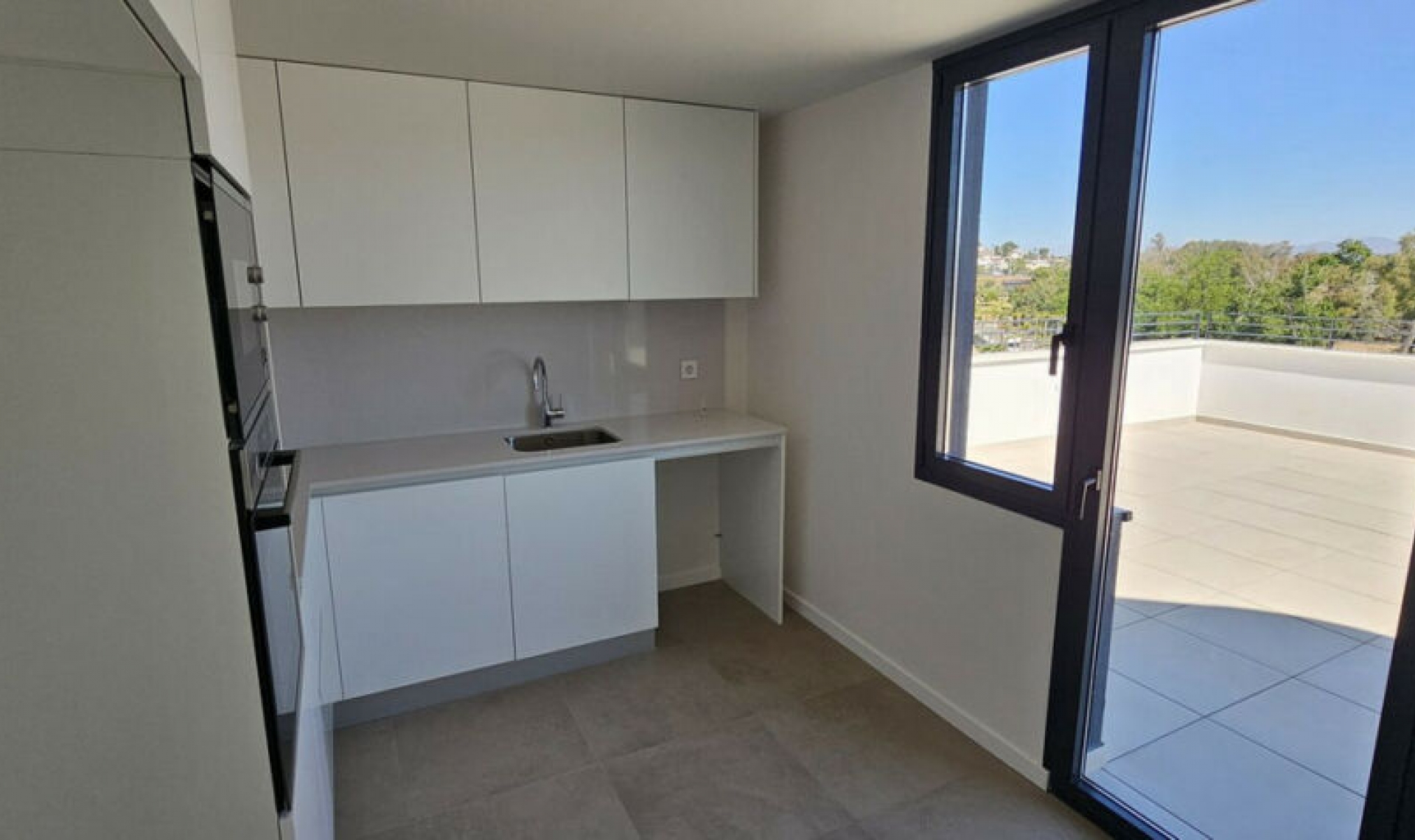 Resale - Apartment -
Torremolinos