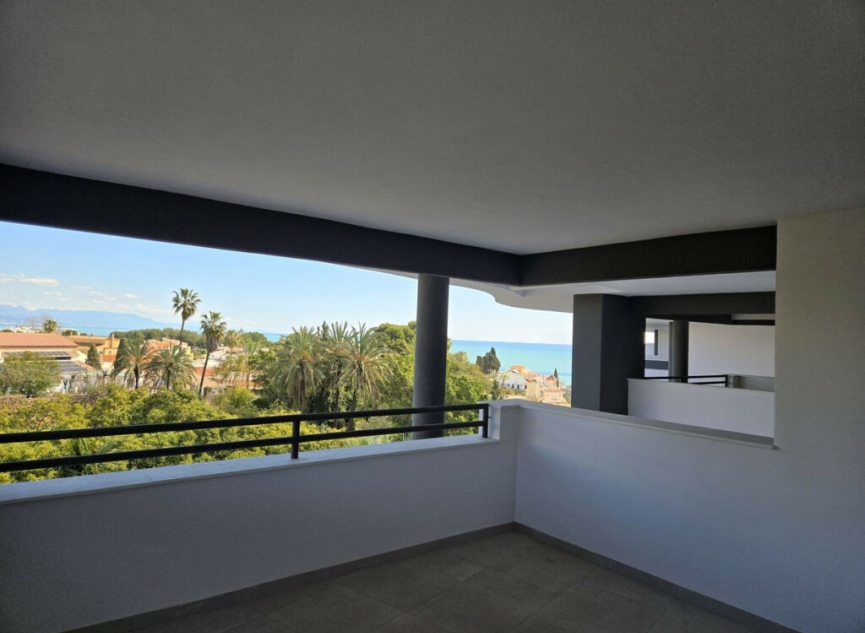 Resale - Apartment -
Torremolinos
