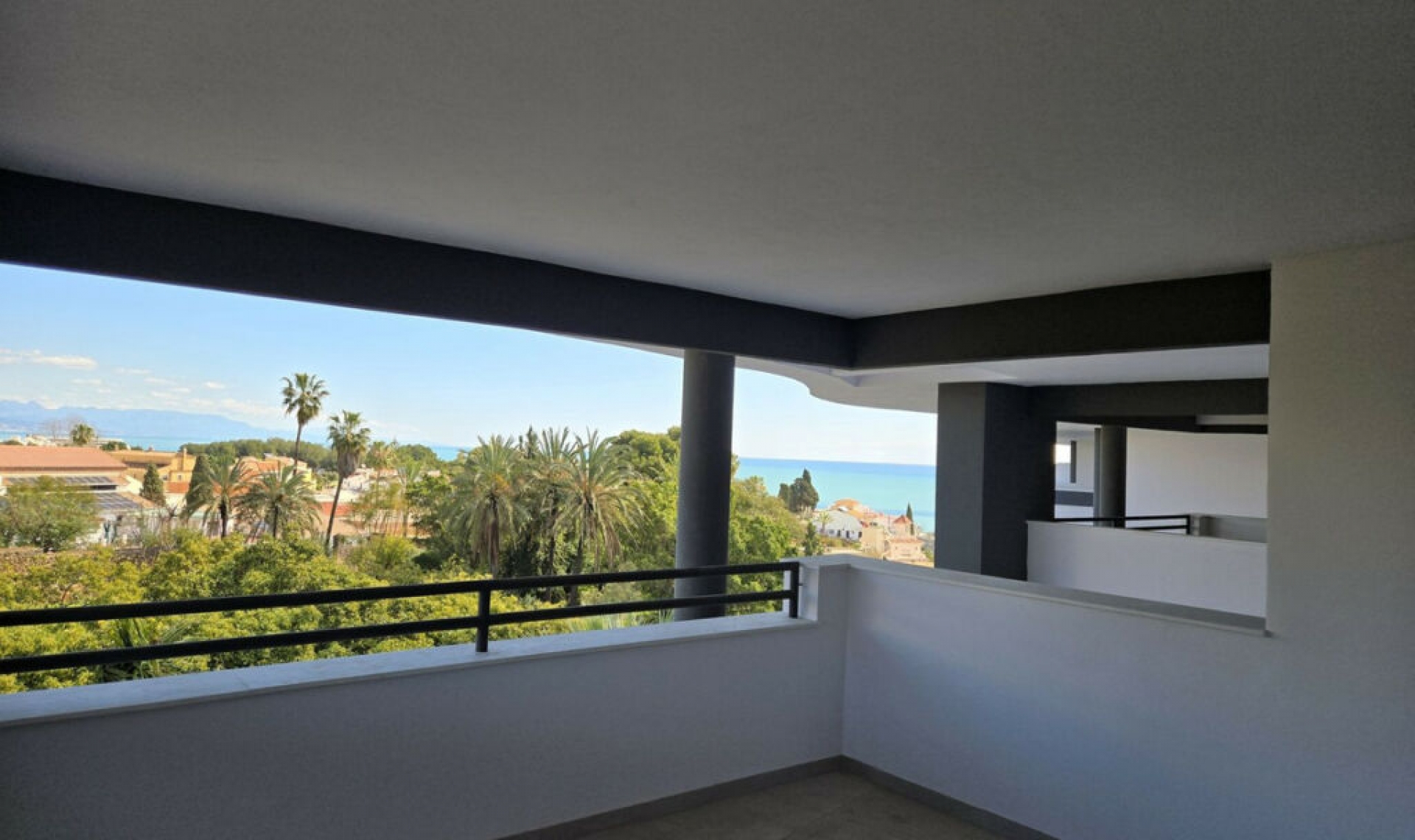Resale - Apartment -
Torremolinos