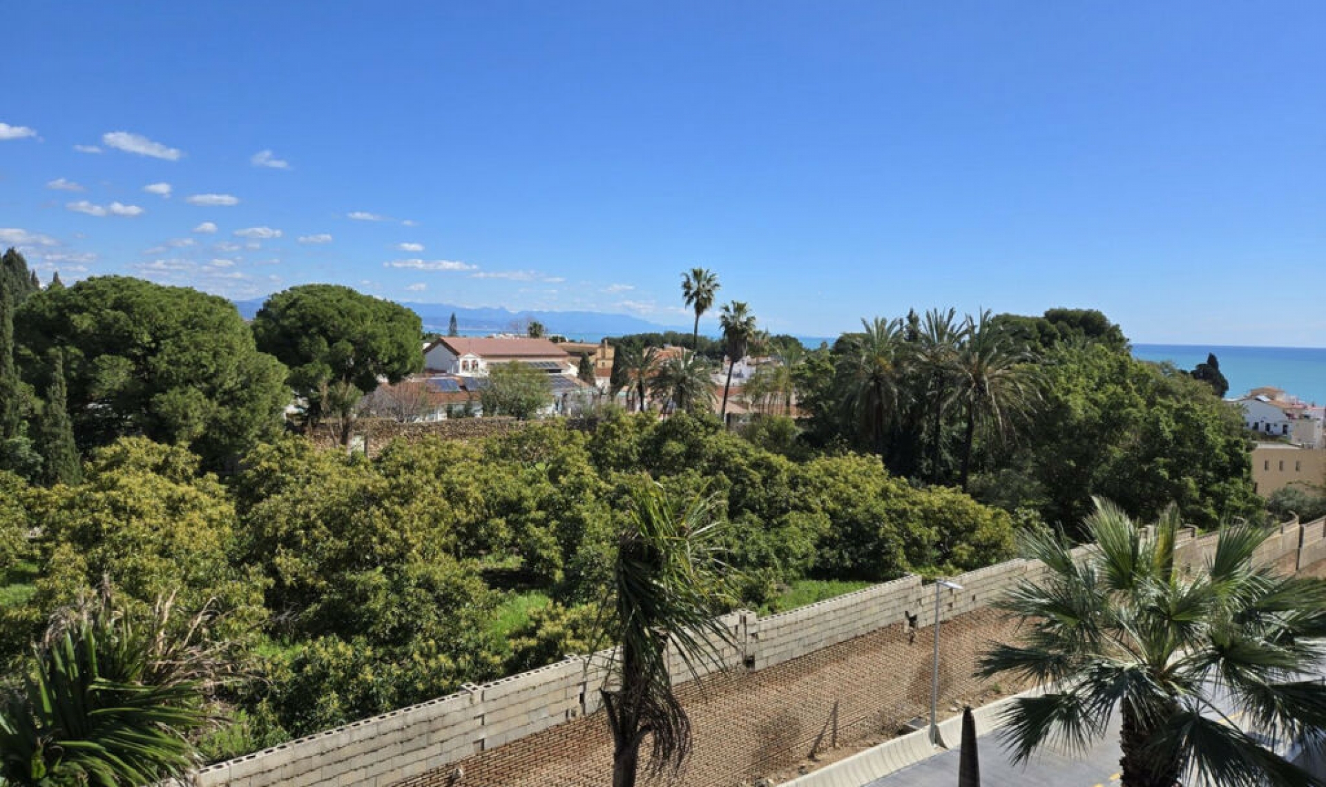 Resale - Apartment -
Torremolinos