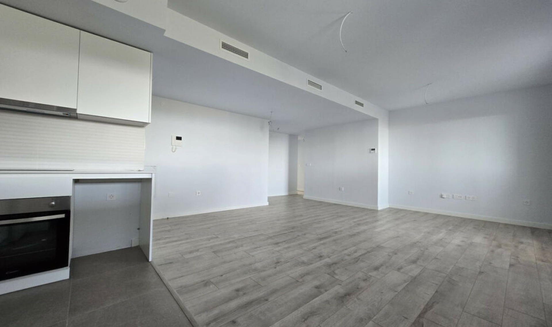 Resale - Apartment -
Torremolinos