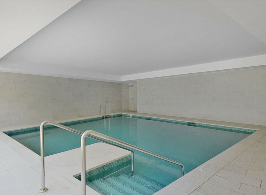 Resale - Apartment -
Torremolinos