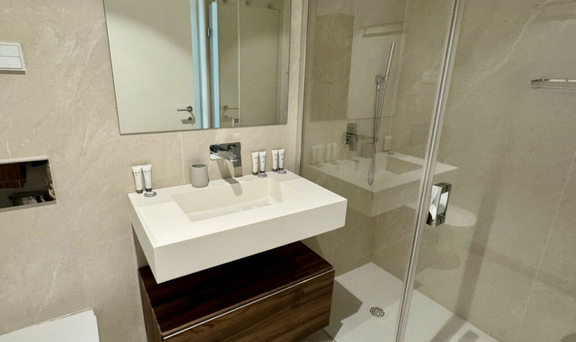 Resale - Apartment -
Torremolinos
