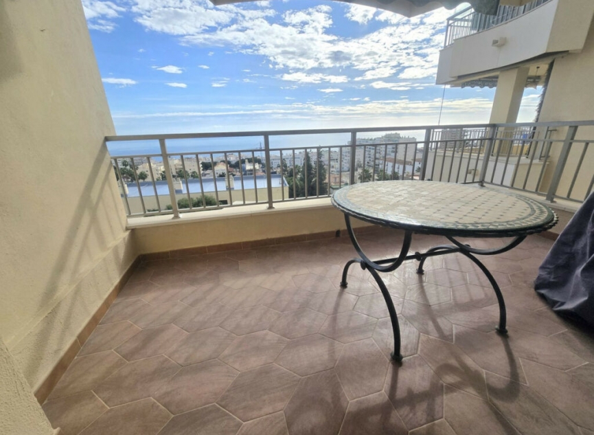Resale - Apartment -
Torremolinos