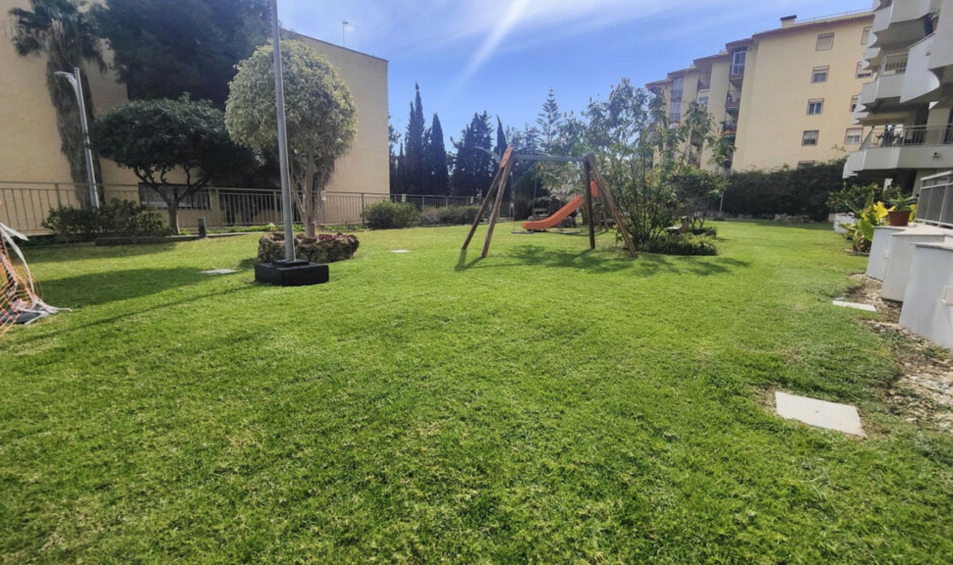 Resale - Apartment -
Torremolinos