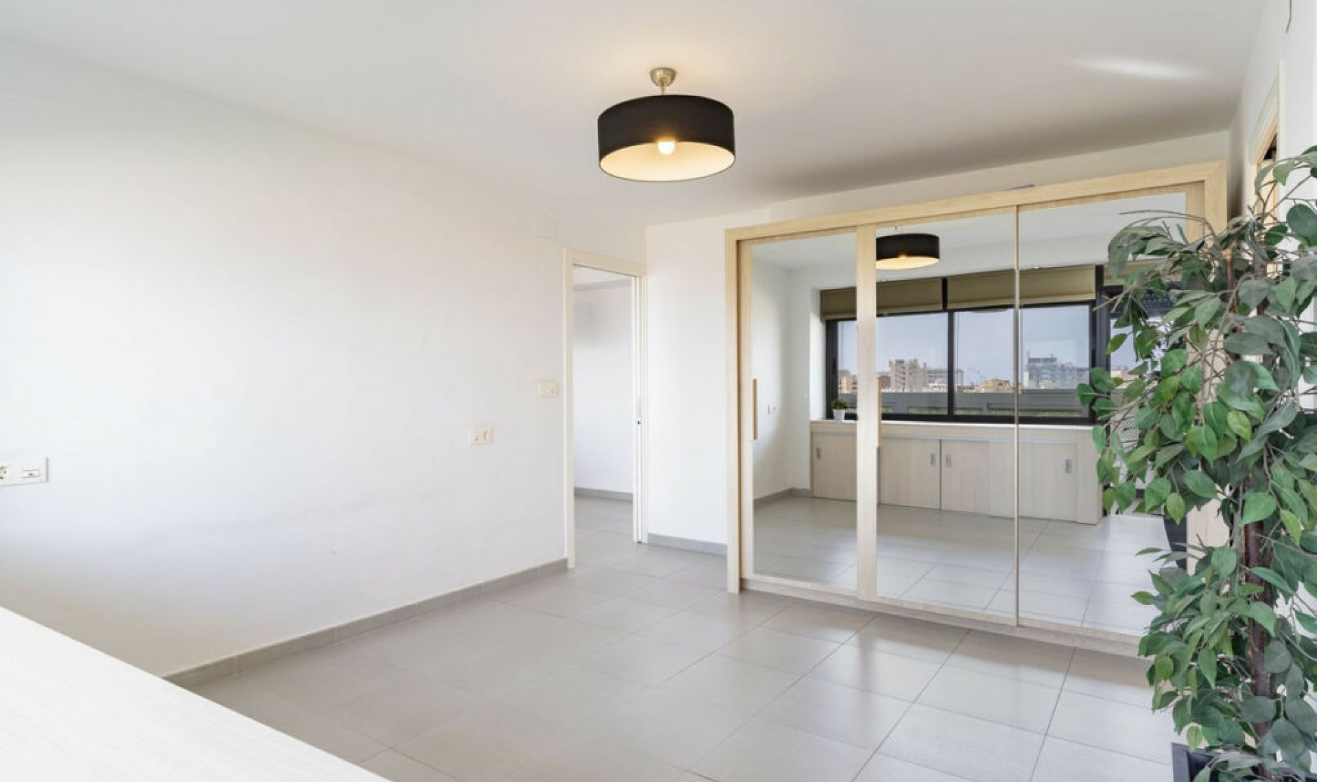 Resale - Apartment -
Torremolinos