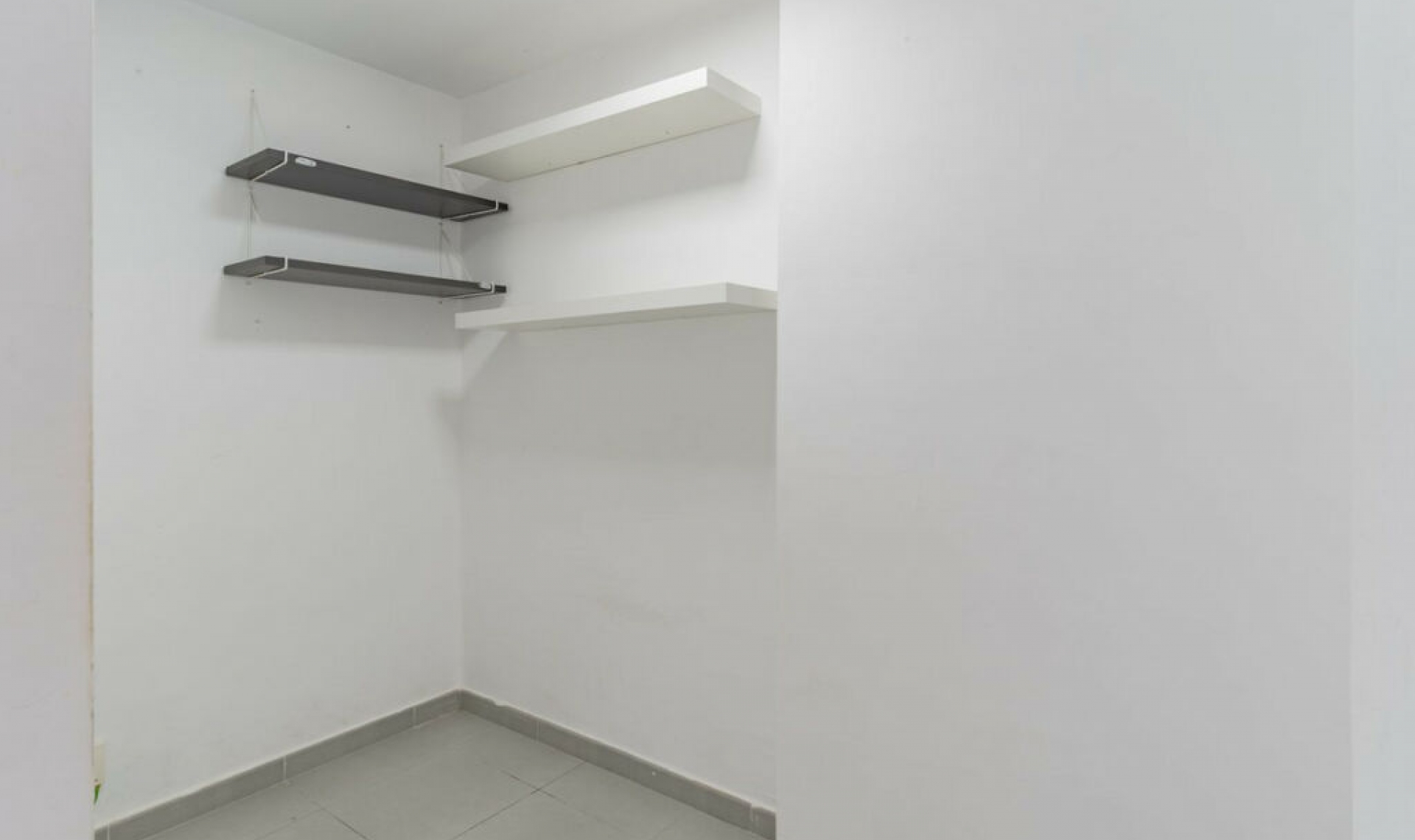 Resale - Apartment -
Torremolinos