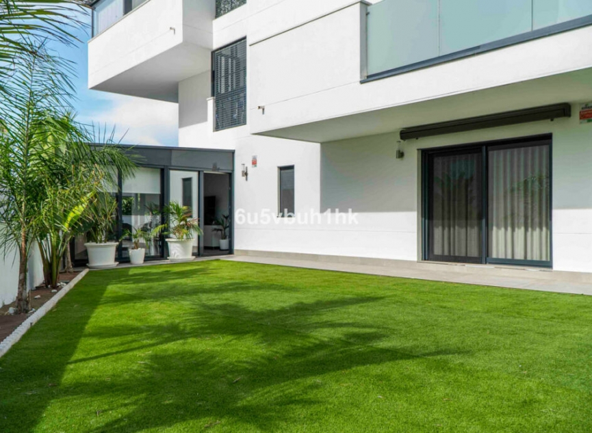 Resale - Apartment -
Torremolinos