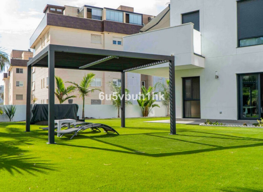 Resale - Apartment -
Torremolinos