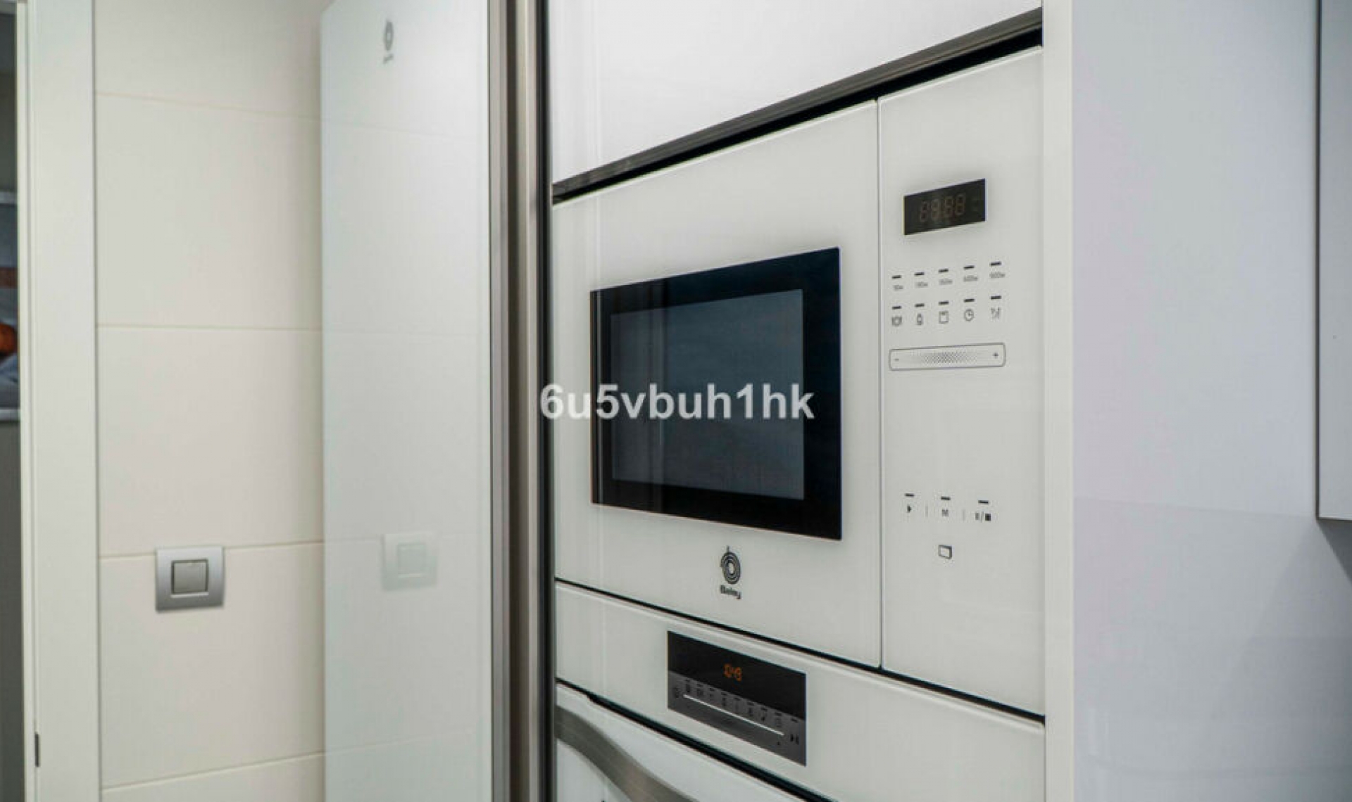 Resale - Apartment -
Torremolinos