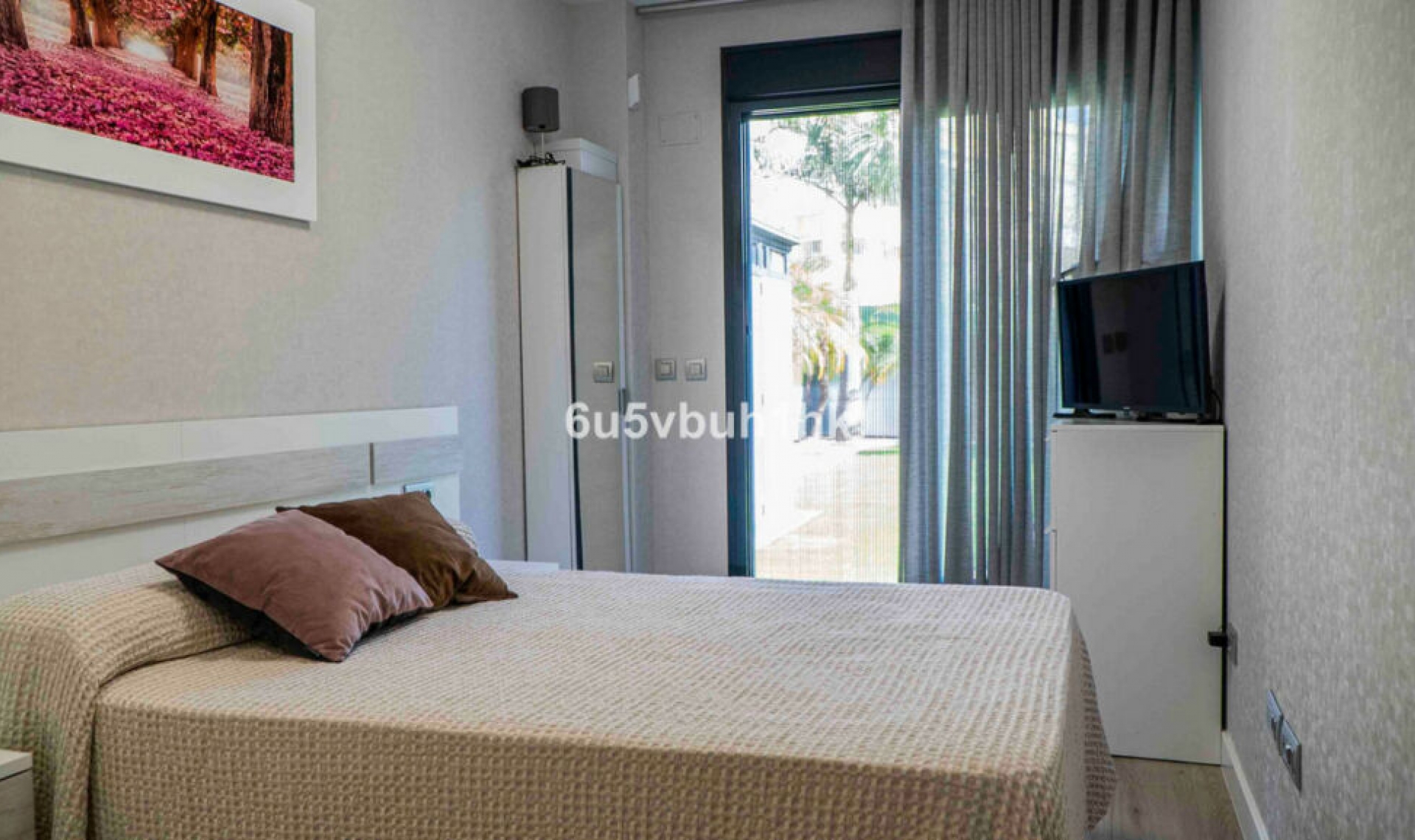 Resale - Apartment -
Torremolinos